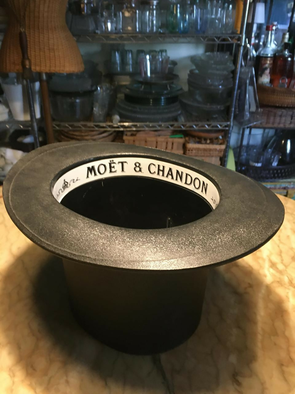 Champanheira geleira Moet Chandon cartola