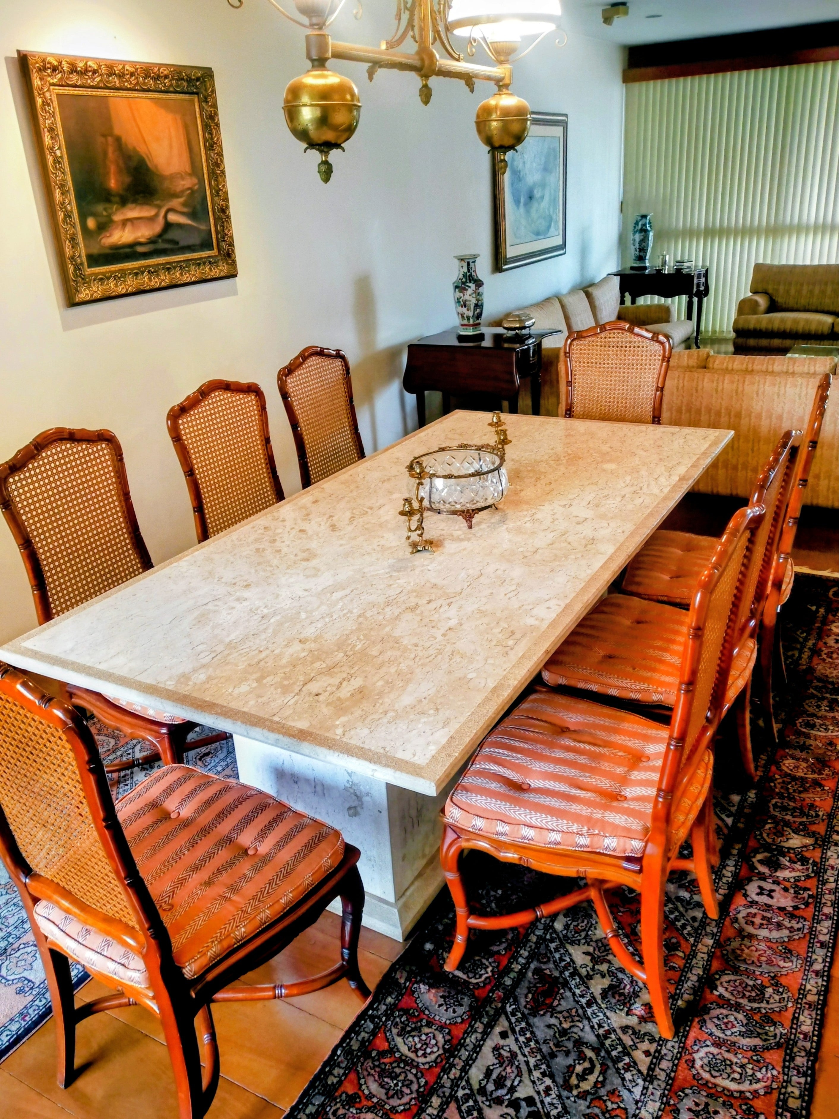 MESA DE MÁRMORE SOFISTICADA 8 LUGARES