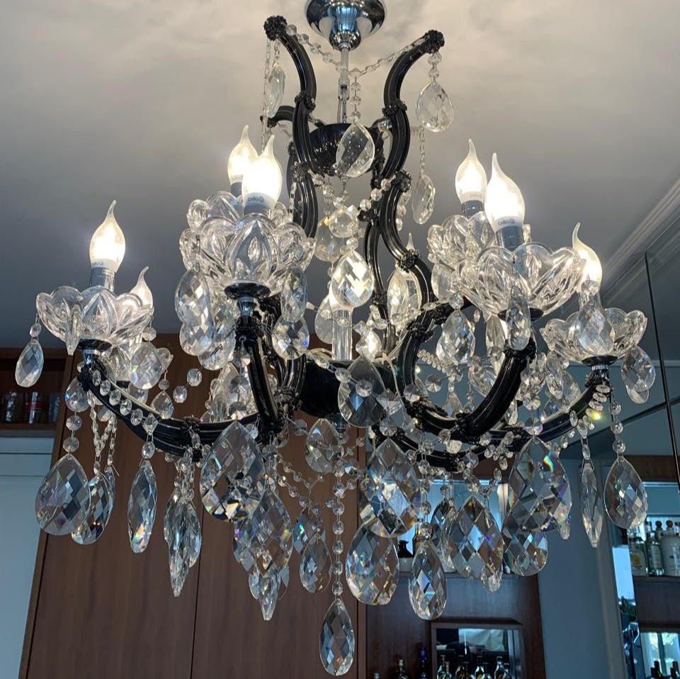 Lustre pendente estilo clássico com cristais facetados