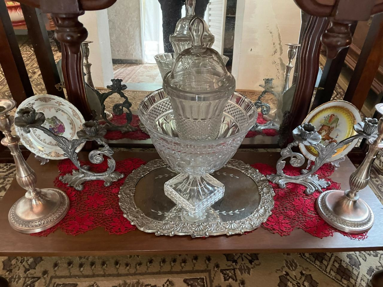 Composição Decorativa “Cristal e Metal Ornamental”