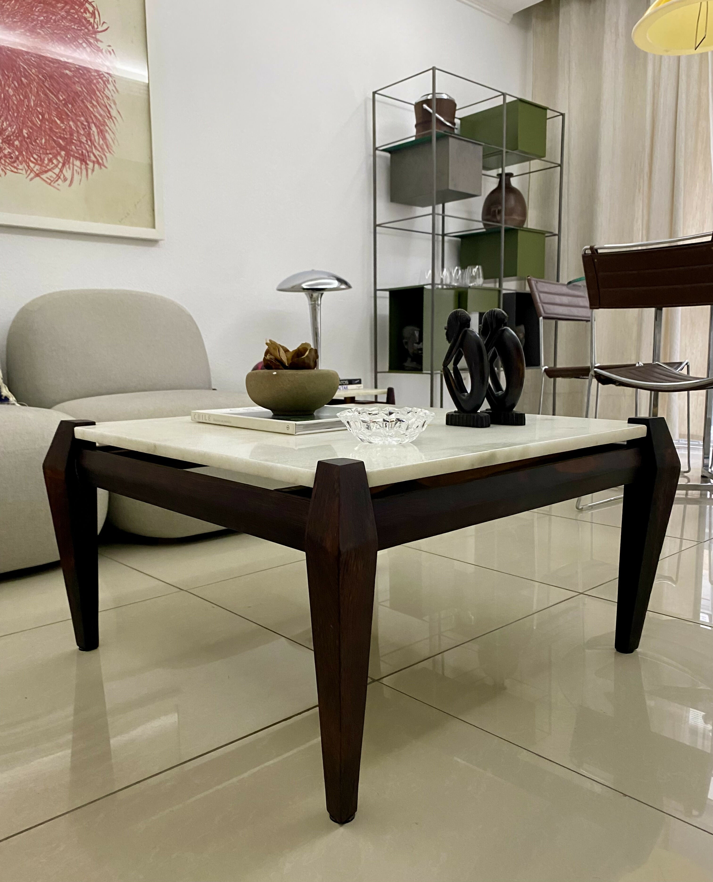 Mesa Jean Gillon em jacarandá maciço