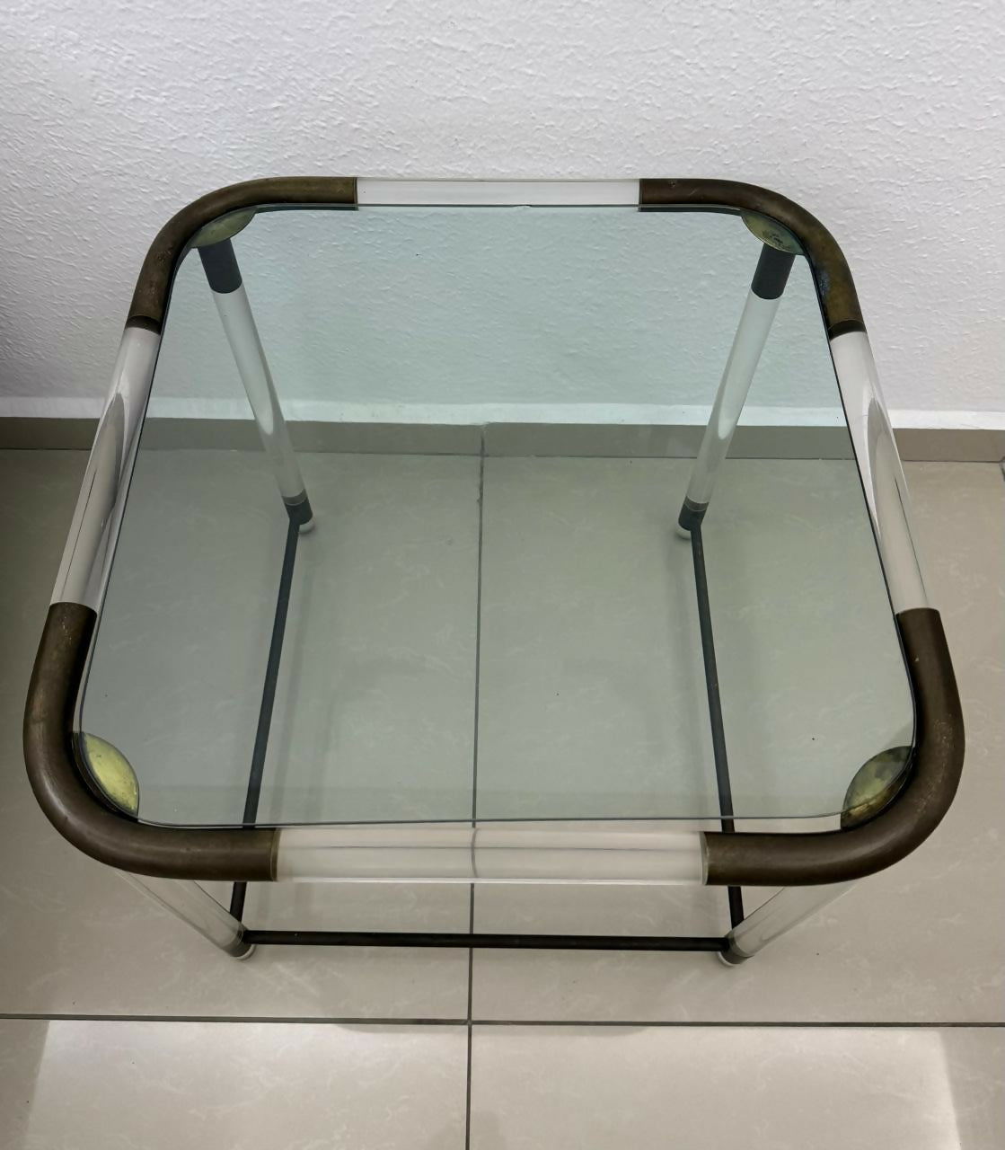 Mesa Lateral vintage acrílico