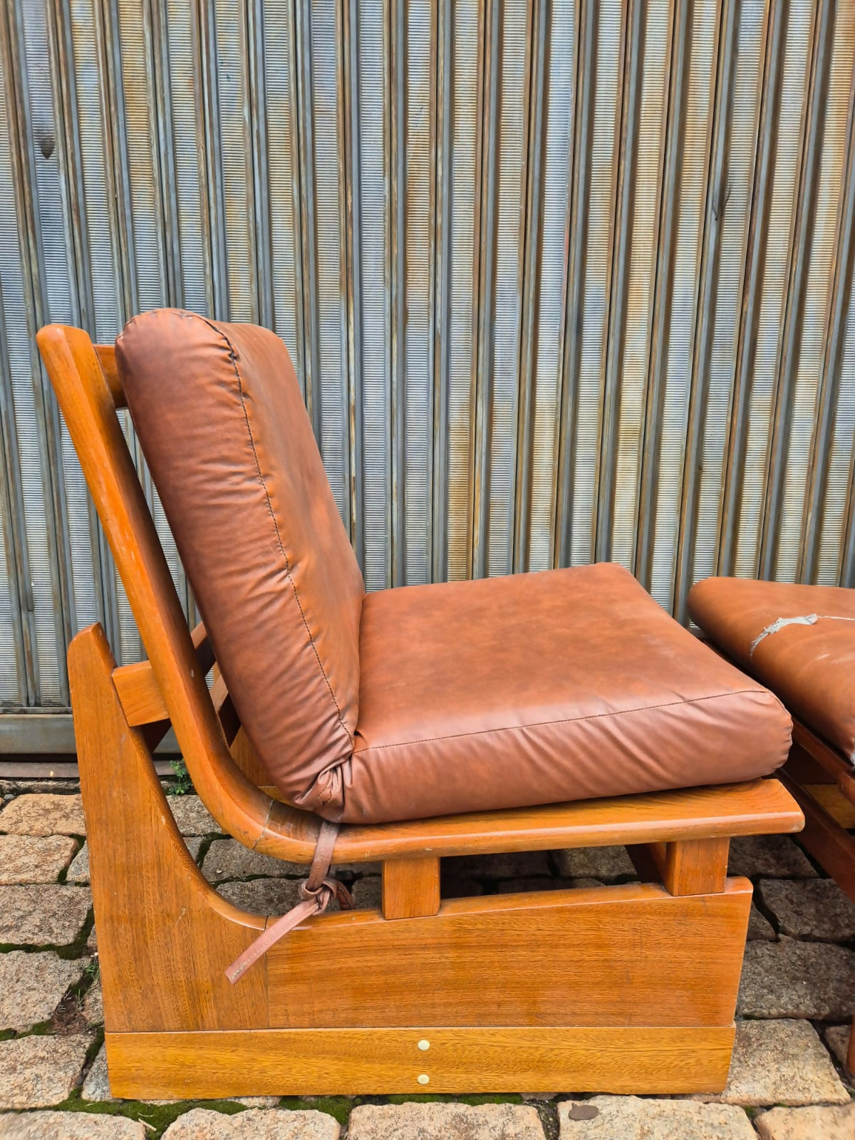 Poltrona anos 80 (valor unitário)