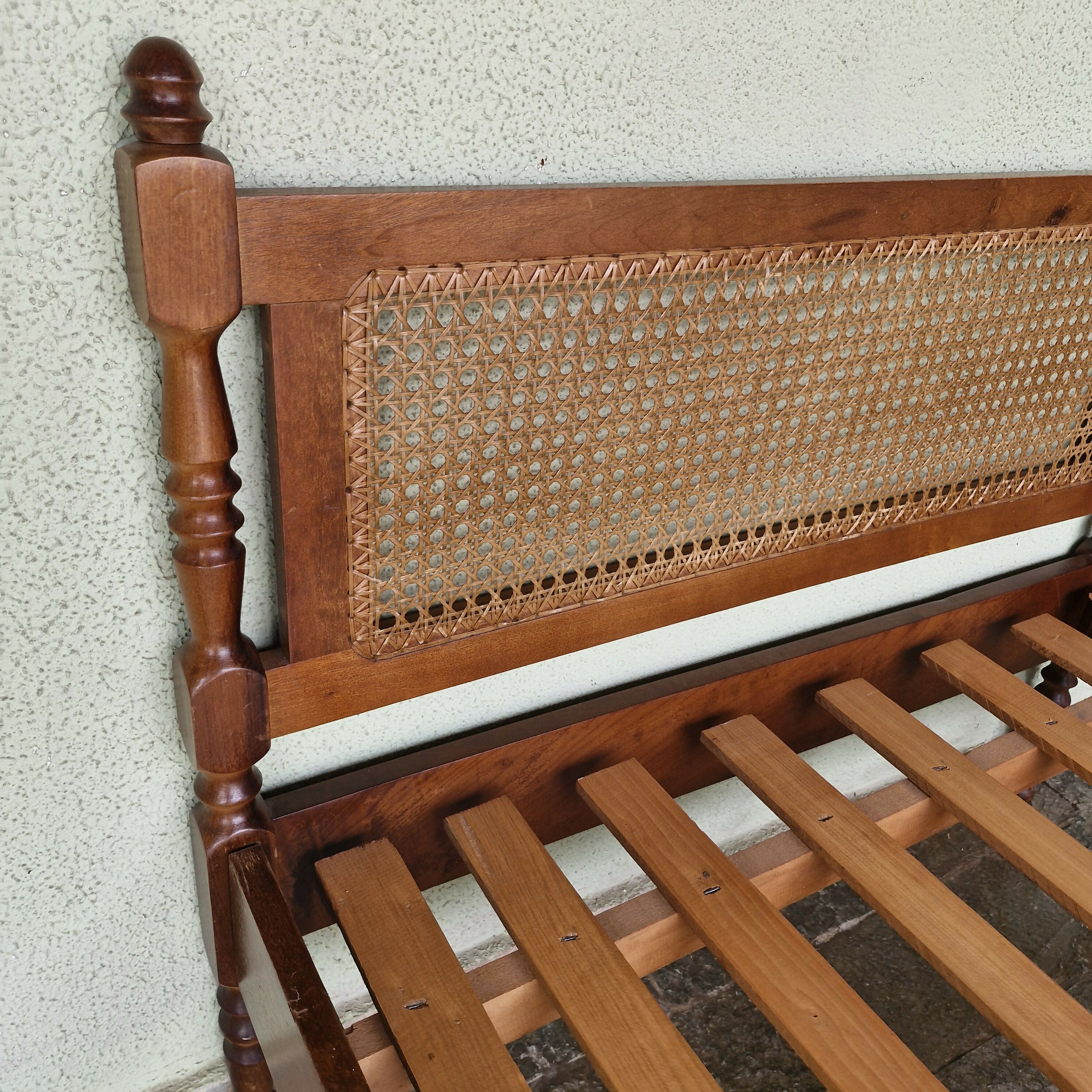 Cama de Solteiro Palhinha