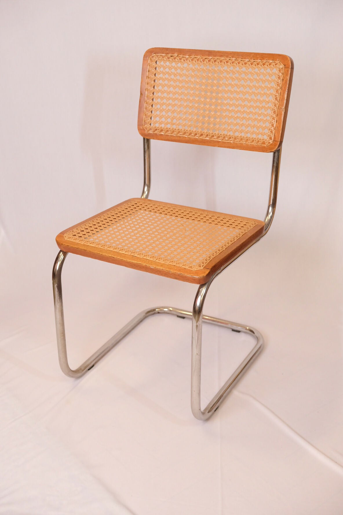 CADEIRA TIPO CESCA SEM BRAÇO