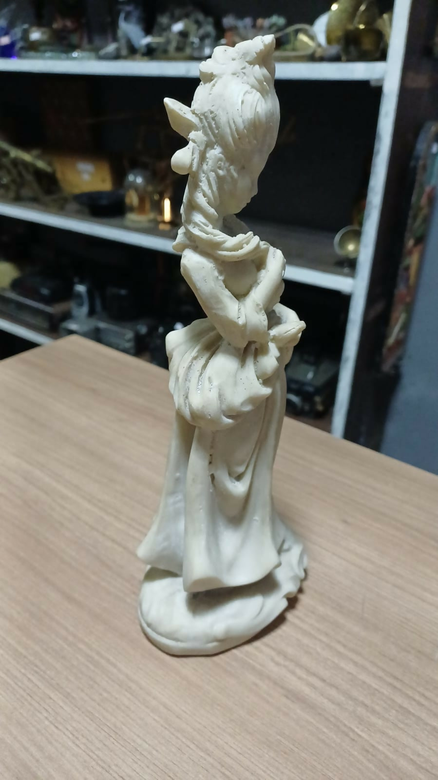 Escultura da Madona em Pó de Mármore