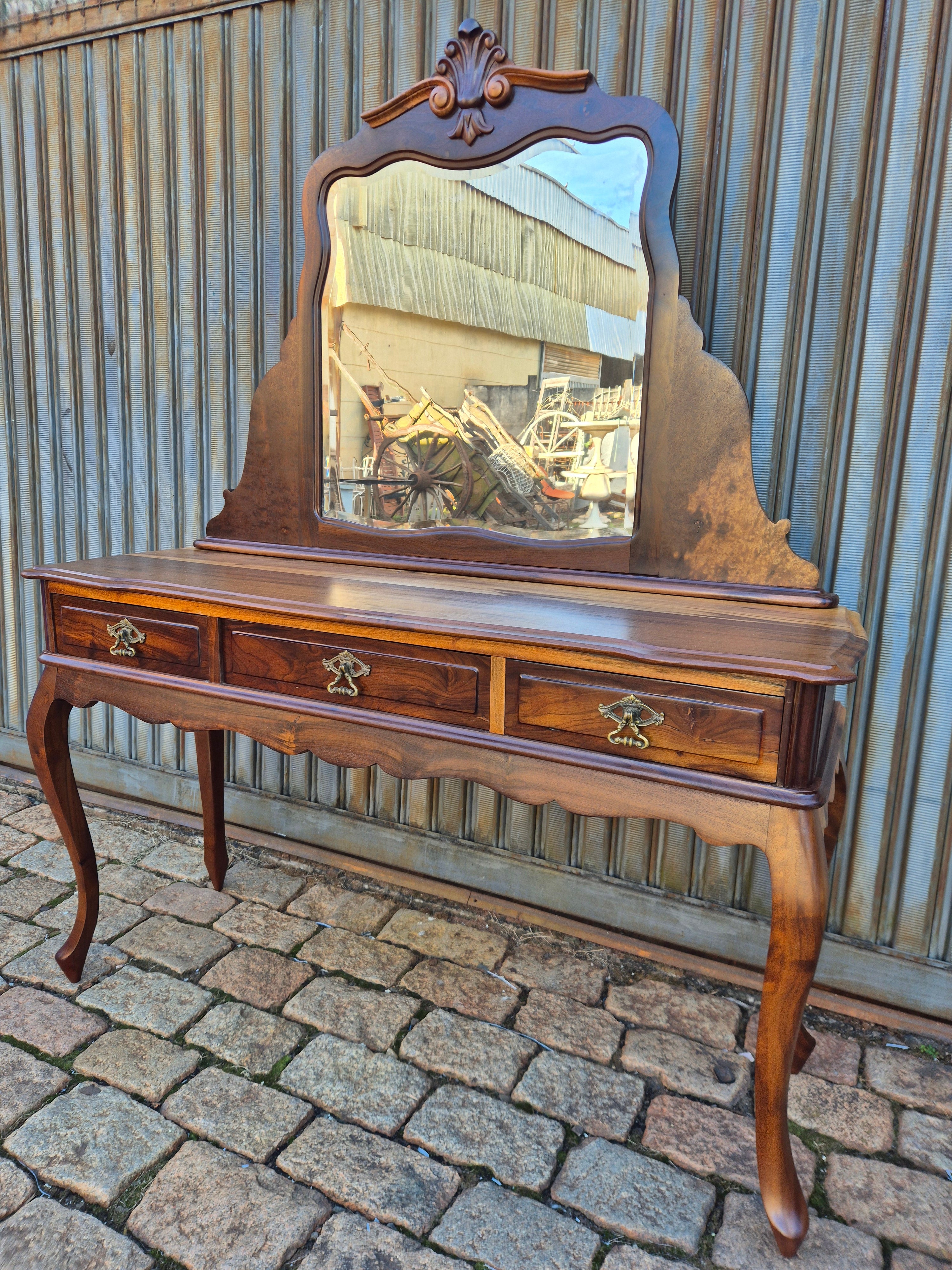 Penteadeira provençal vintage - restaurada 