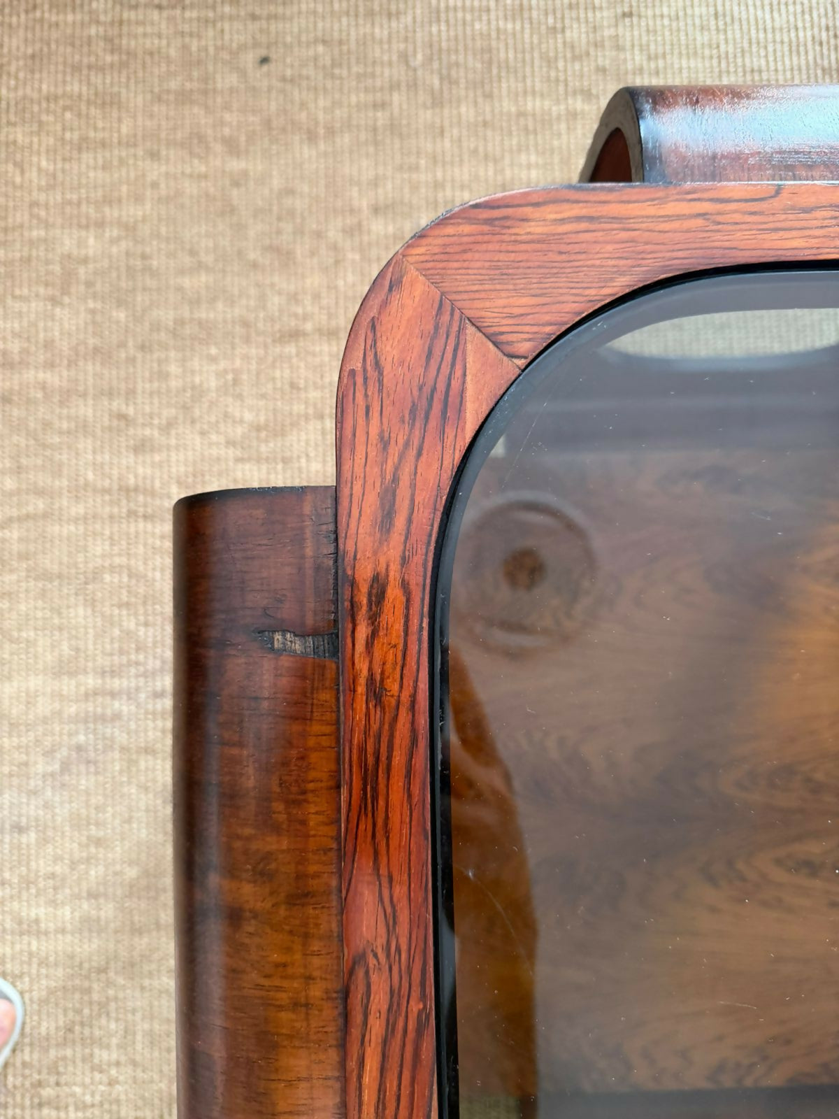 Mesa lateral Bertomeu e CIA- Design Moderno