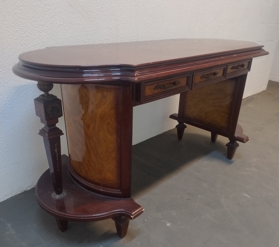 Mesa de Escritório / Escrivaninha em Madeira Maciça torneada 1960