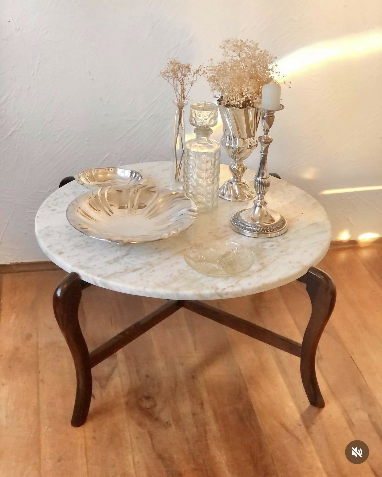 Mesa de centro “Maracanã” atribuída ao designer Giuseppe Scapinelli em madeira e mármore