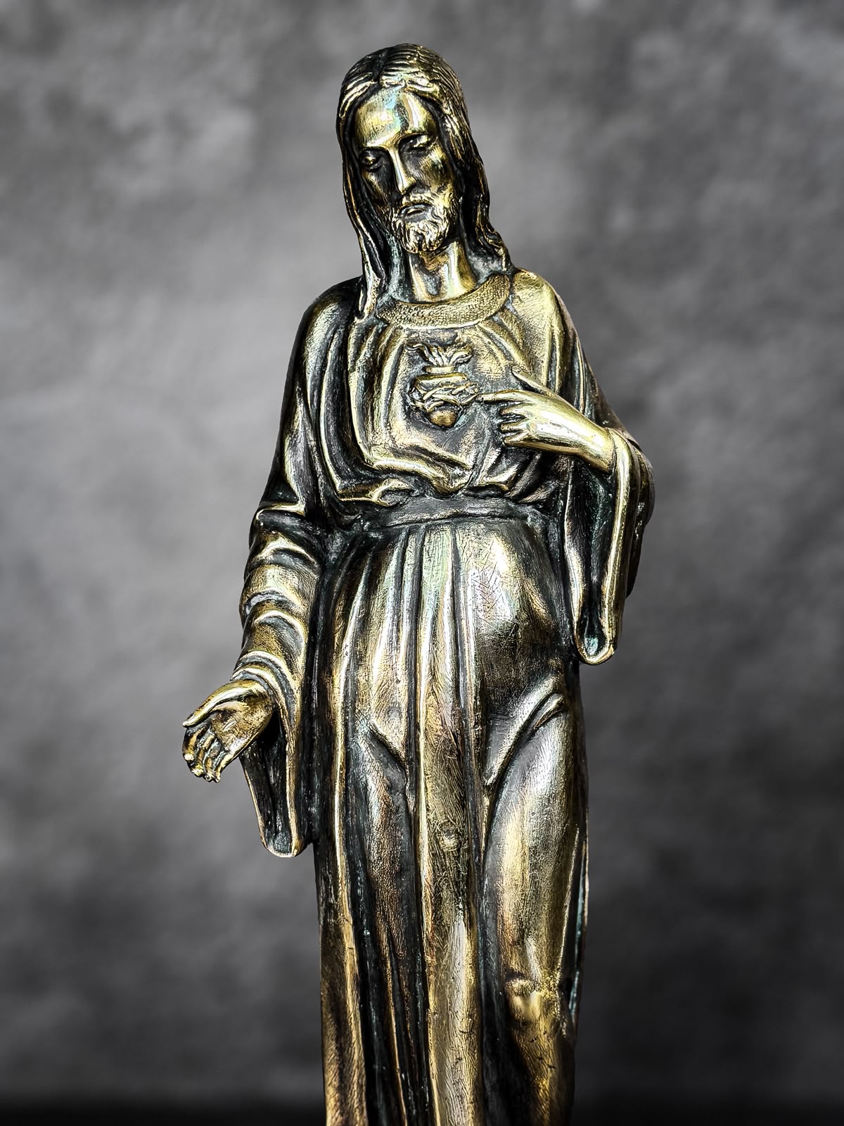 Sagrado Coração de Jesus em Bronze e Pedras Italianas, segunda metade do século XX