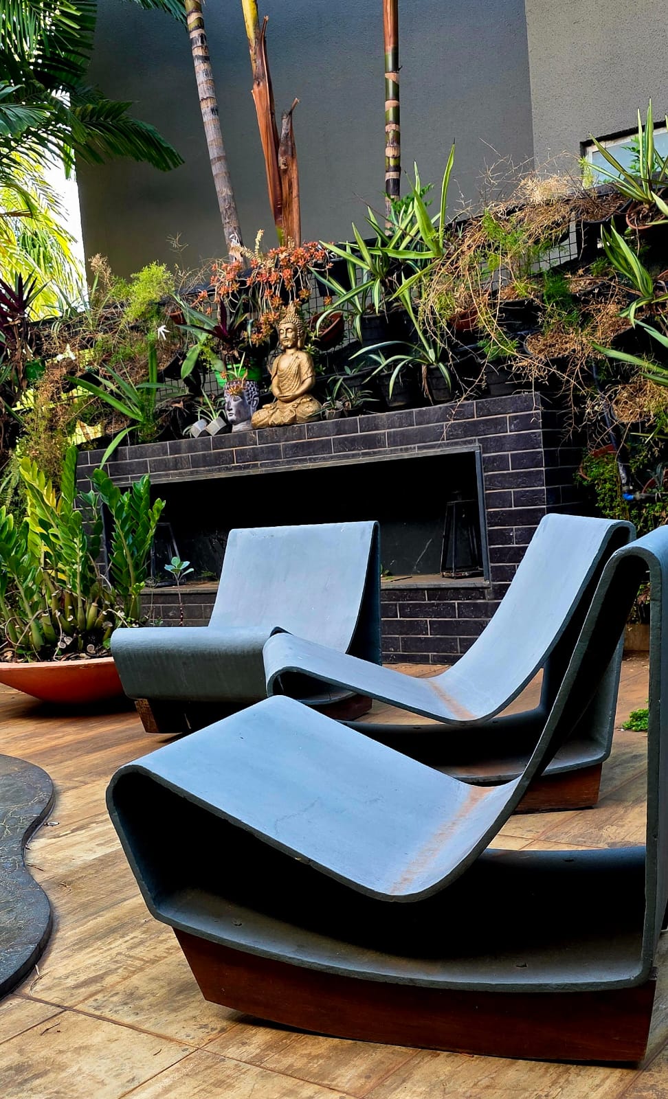 Poltronas LOOP CHAIR fibrocimento/design Willy Guhl anos 60