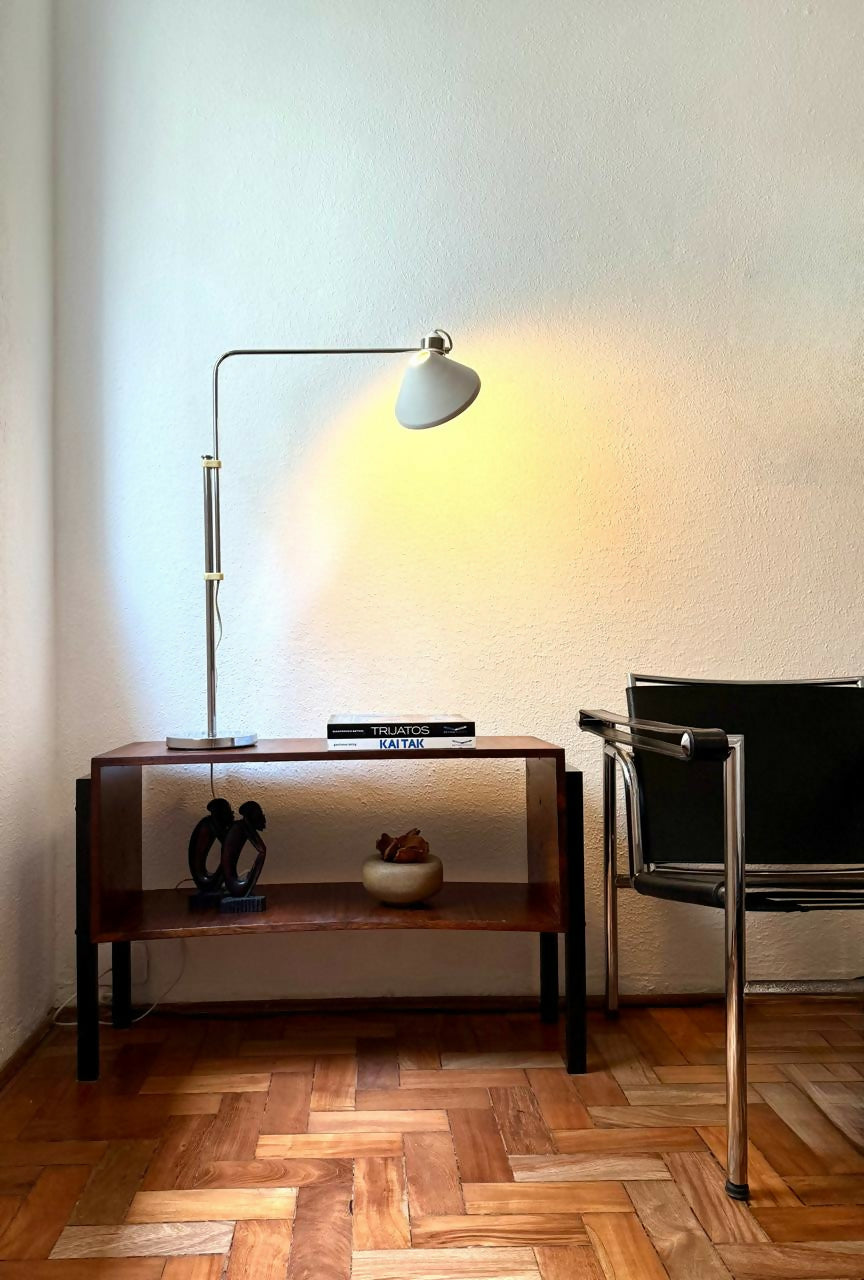 Luminária de Mesa modernista cromada anos 80