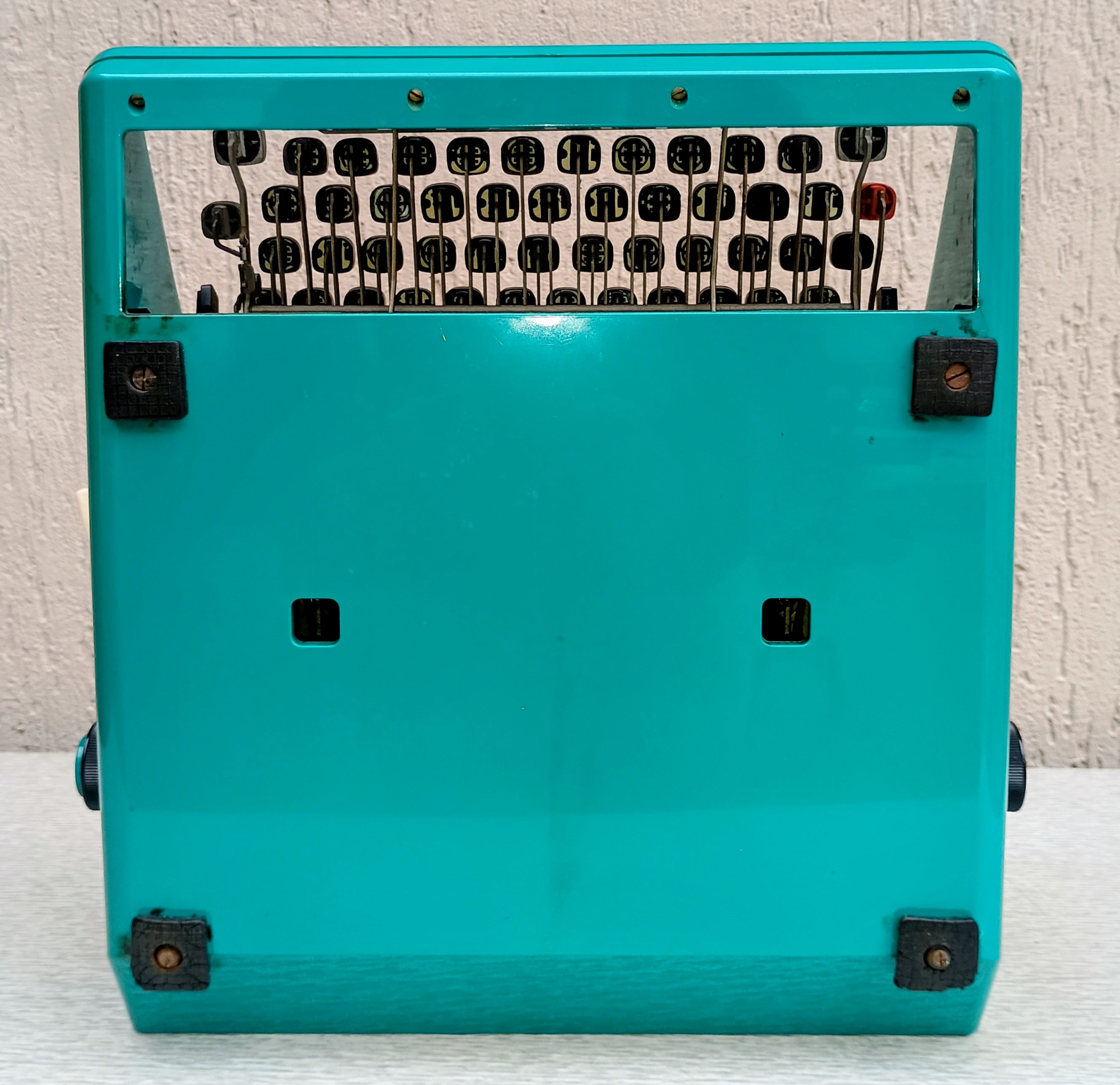 Olivetti Studio 45 – Máquina de Escrever Vintage Turquesa | Década de 1970