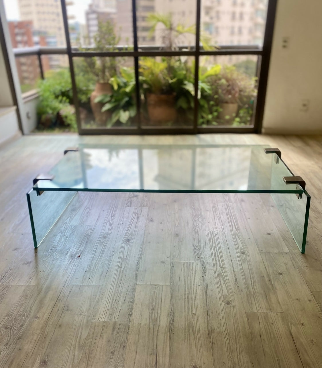 Mesa de Centro italiana década de 80s, em vidro.