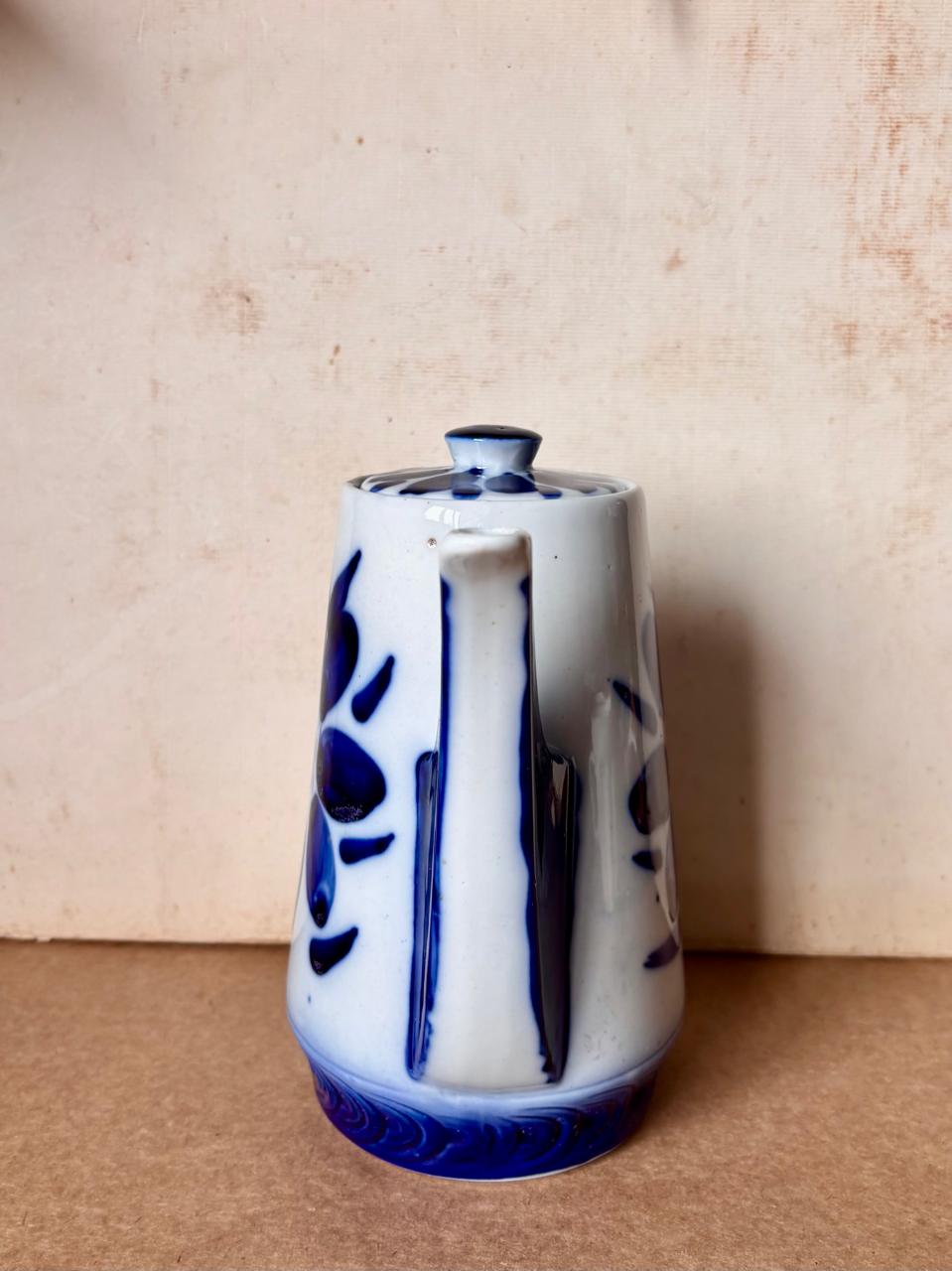 Bule em porcelana Monte Sião azul e branca pintado à mão (DMCPS_544)