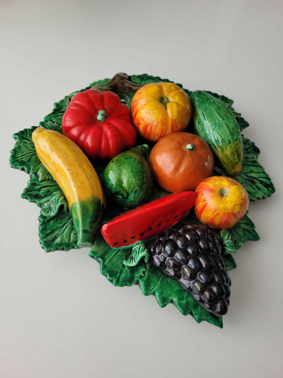 Prato Caldas da Rainha - Prato de Parede com frutas