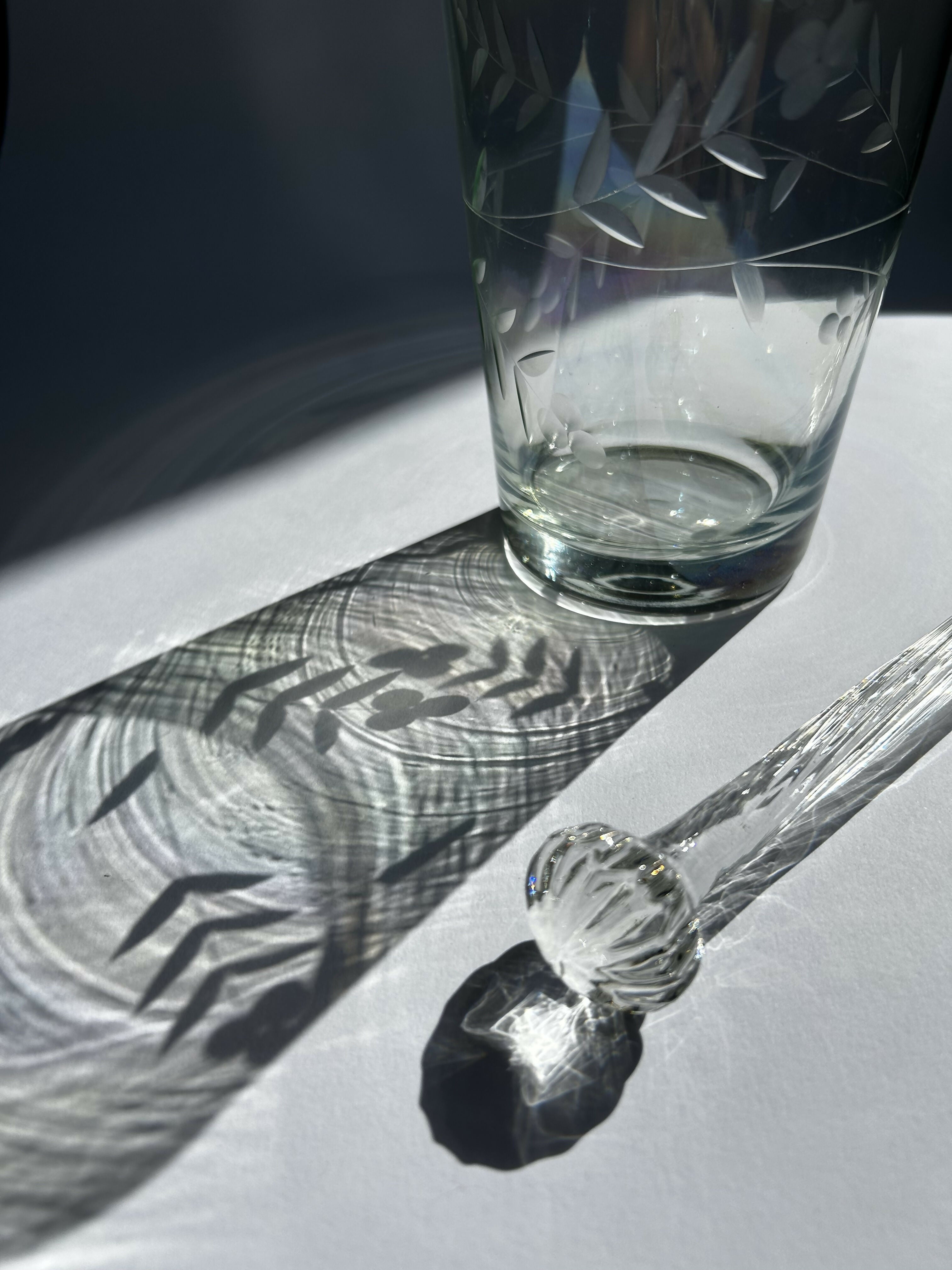 Coqueteleira de cristal lapidado com socador de caipirinha