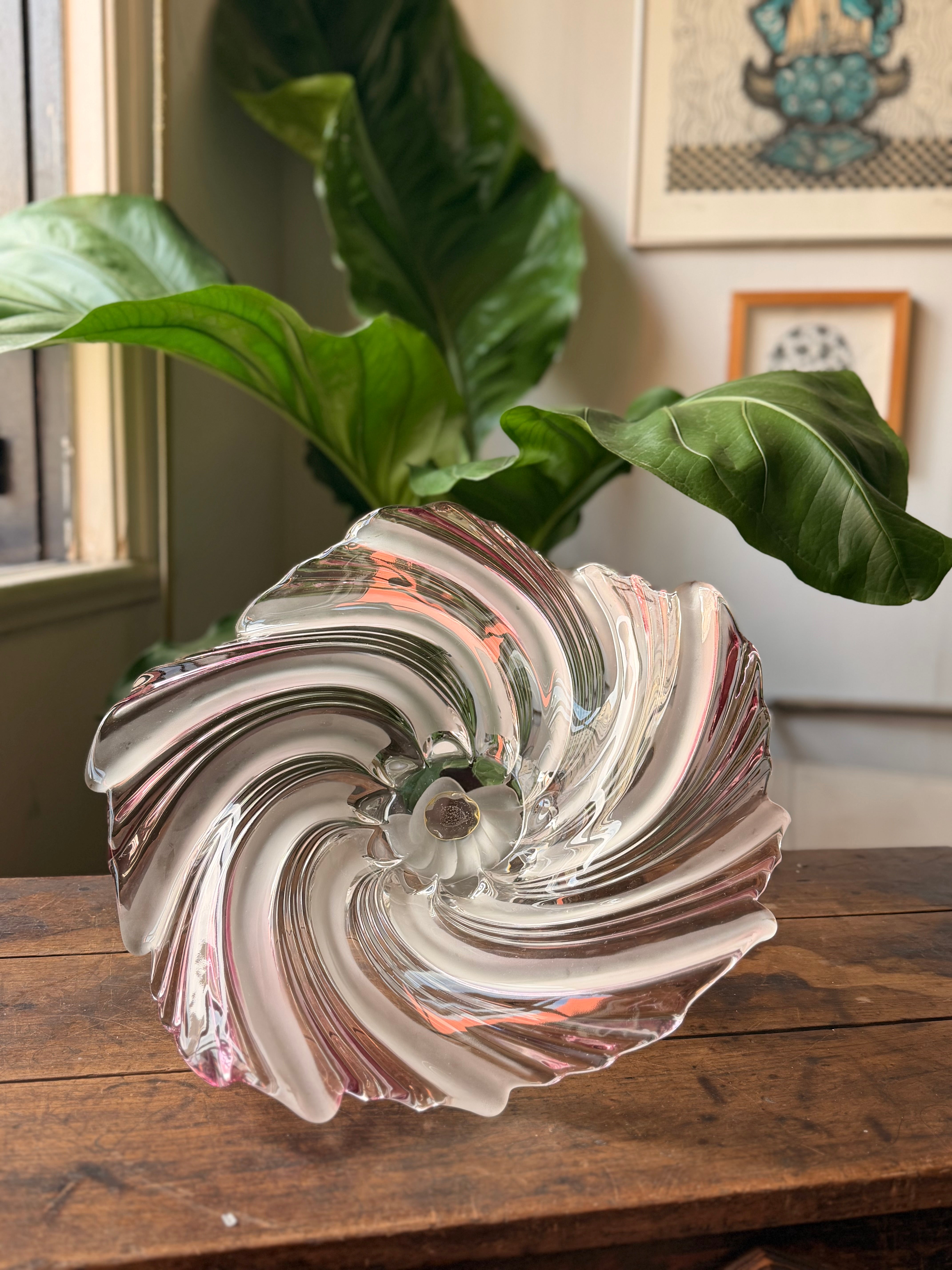 CENTRO DE MESA EM VIDRO ARTÍSTICO OPALINO ROSÉ