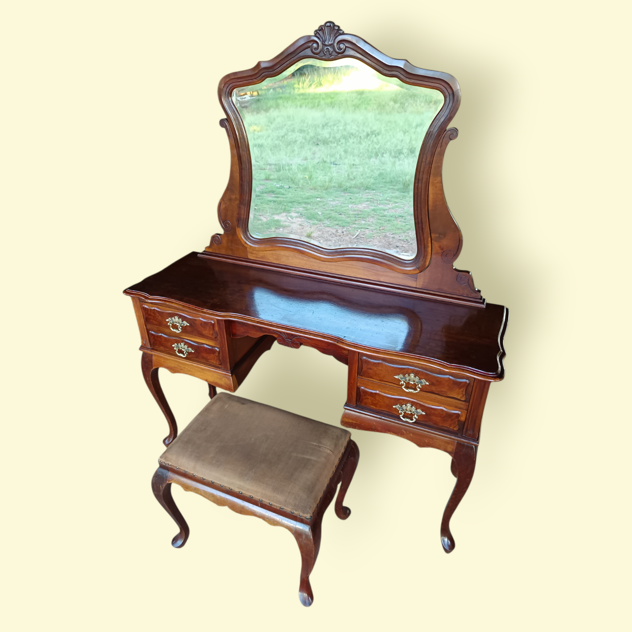 Maravilhosa Penteadeira Luís XV