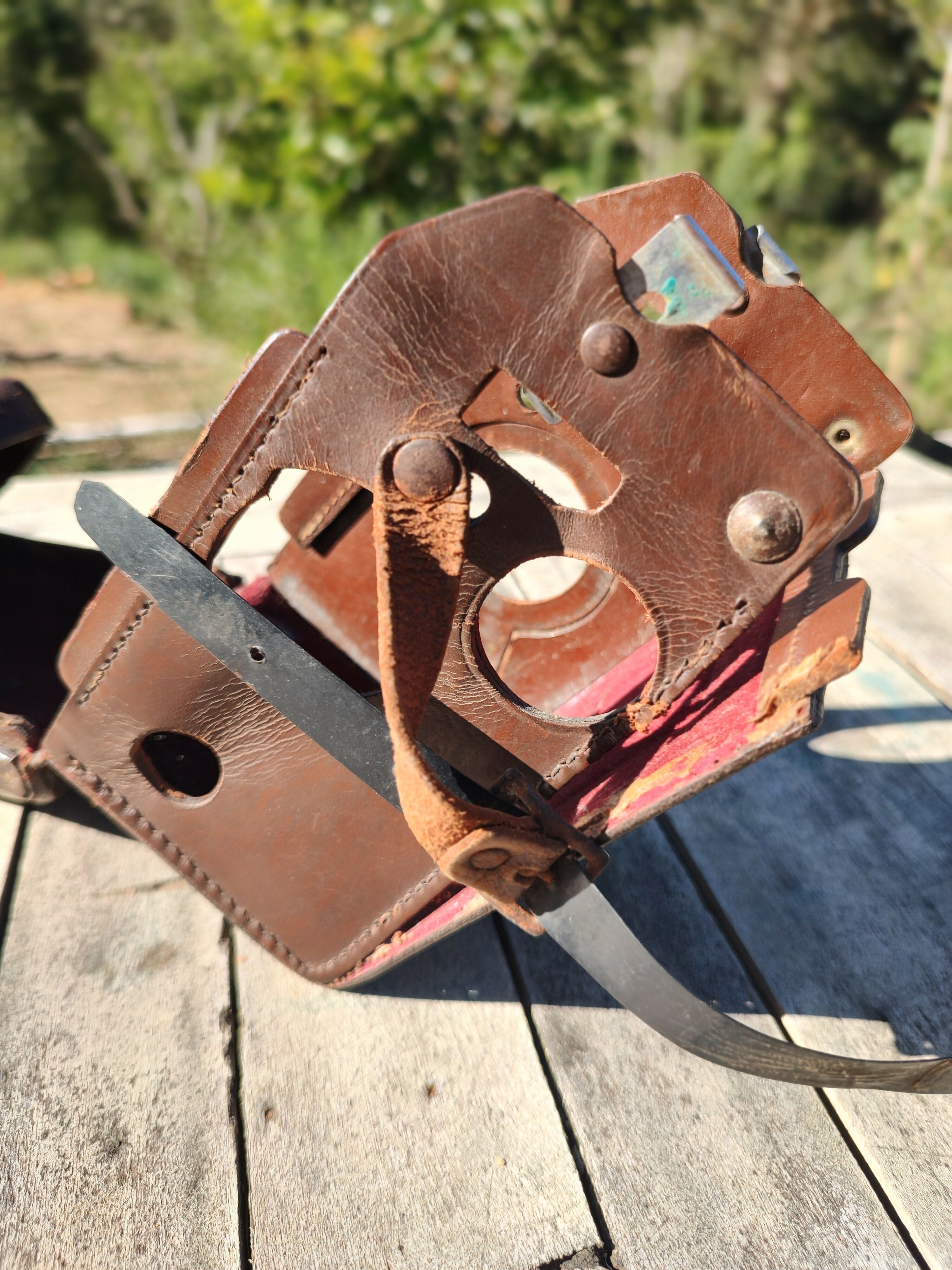 Antiga câmera Rolleiflex com lente Zeiss 80mm (com capa em couro e protetor de lente)