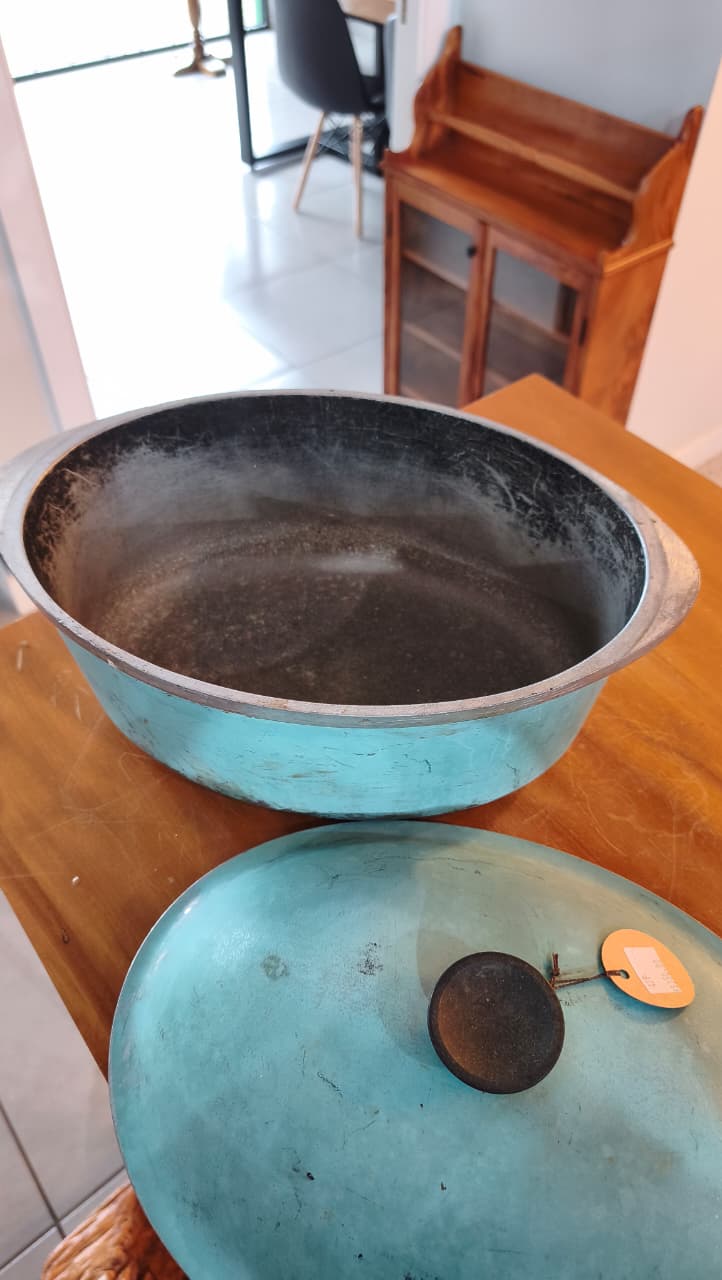 Panela Antiga Oval com Tampa – Alumínio Azul Turquesa
