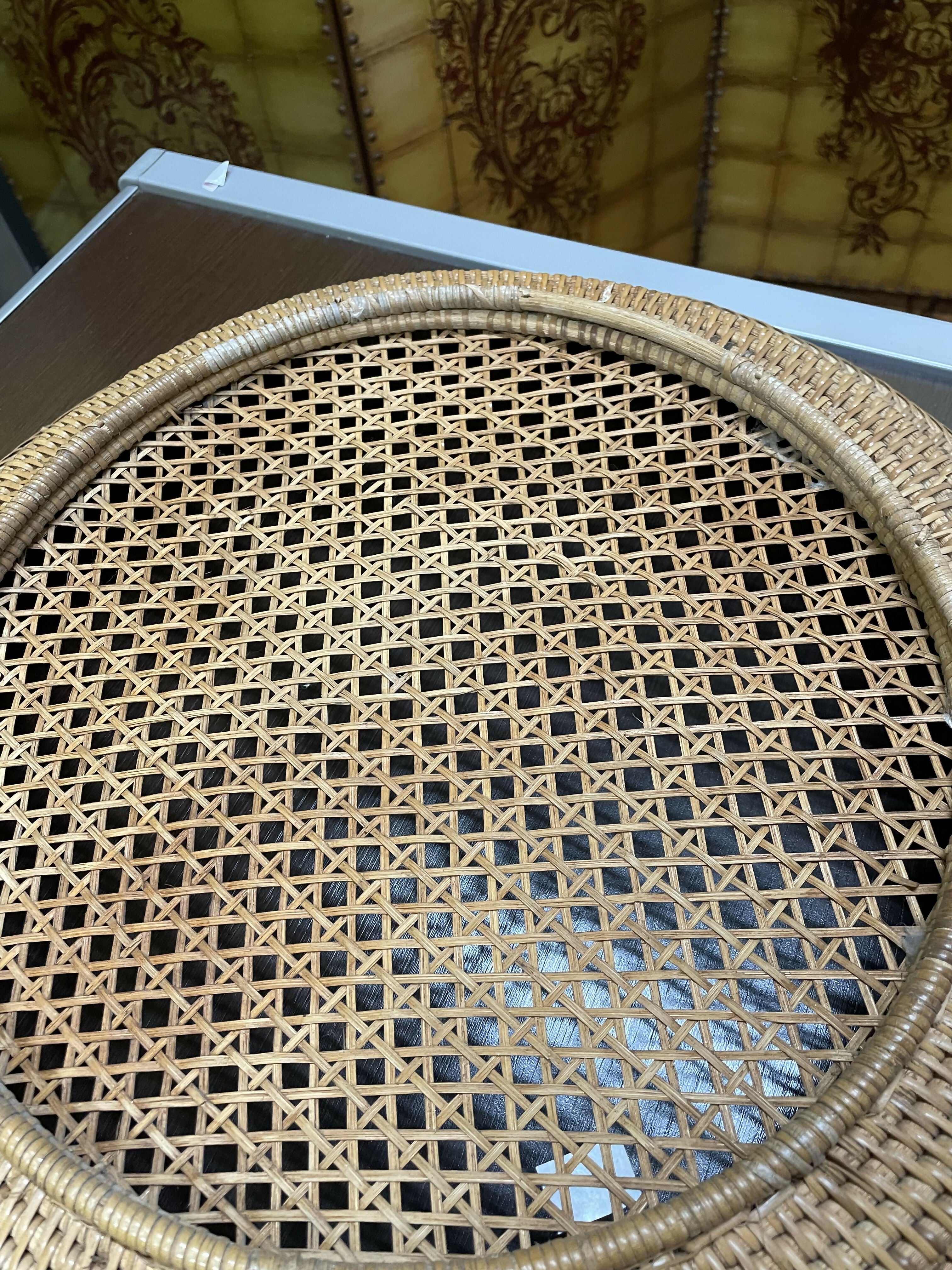 Prato de parede em Rattan