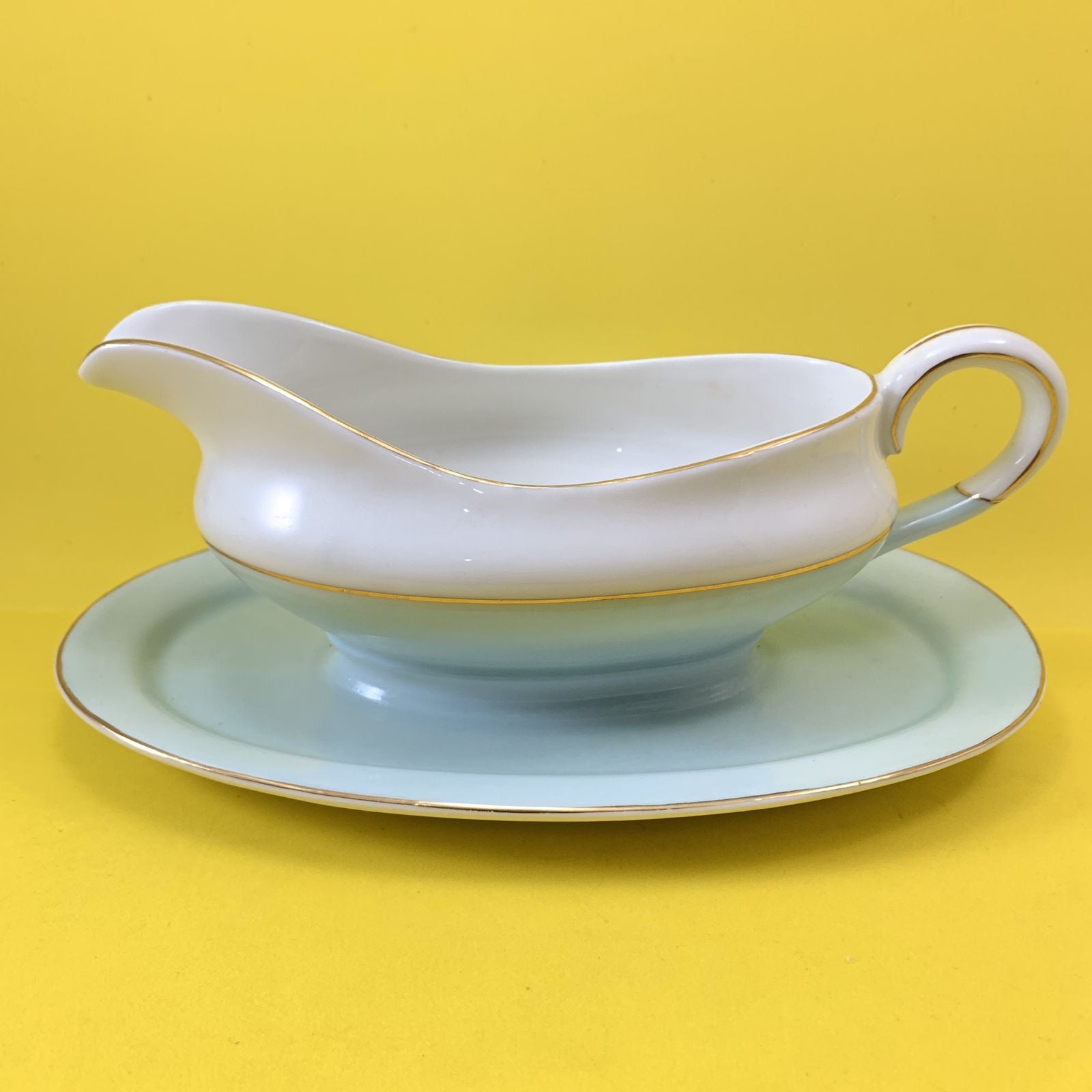 Jogo de Jantar Porcelana Mauá com friso azul claro - Déc.1950