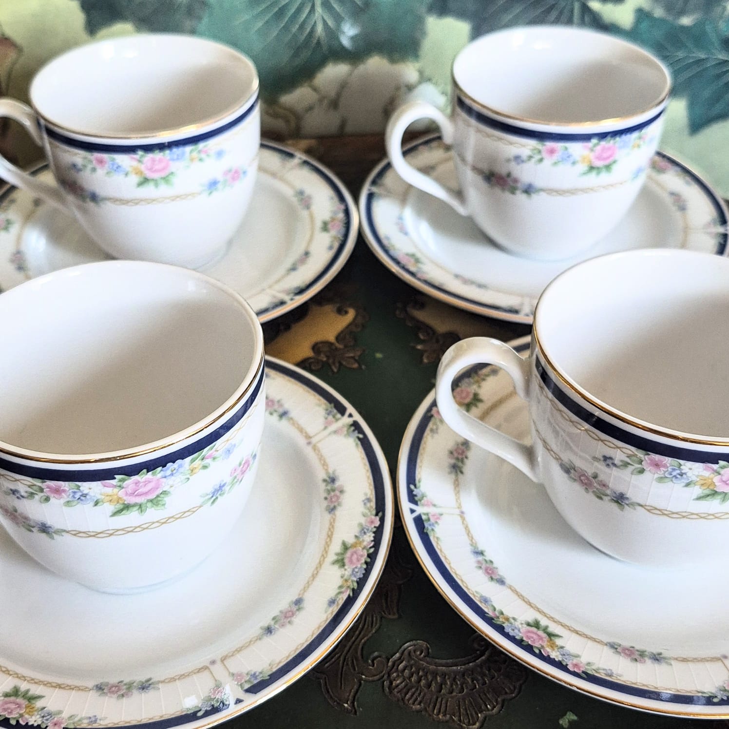 Conjunto de 8 xícaras de chá em porcelana vintage alemã, anos 90, R&amp;B. Linha Flirt, modelo Patrícia.