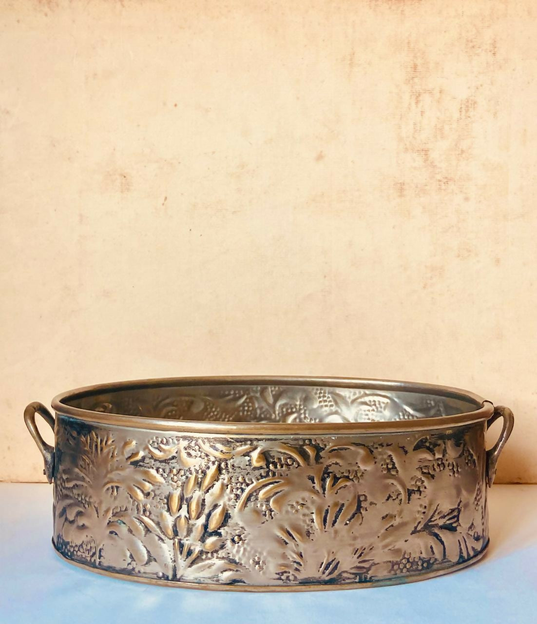 Cachepot oval em metal 27 cm (DMCPS_261)