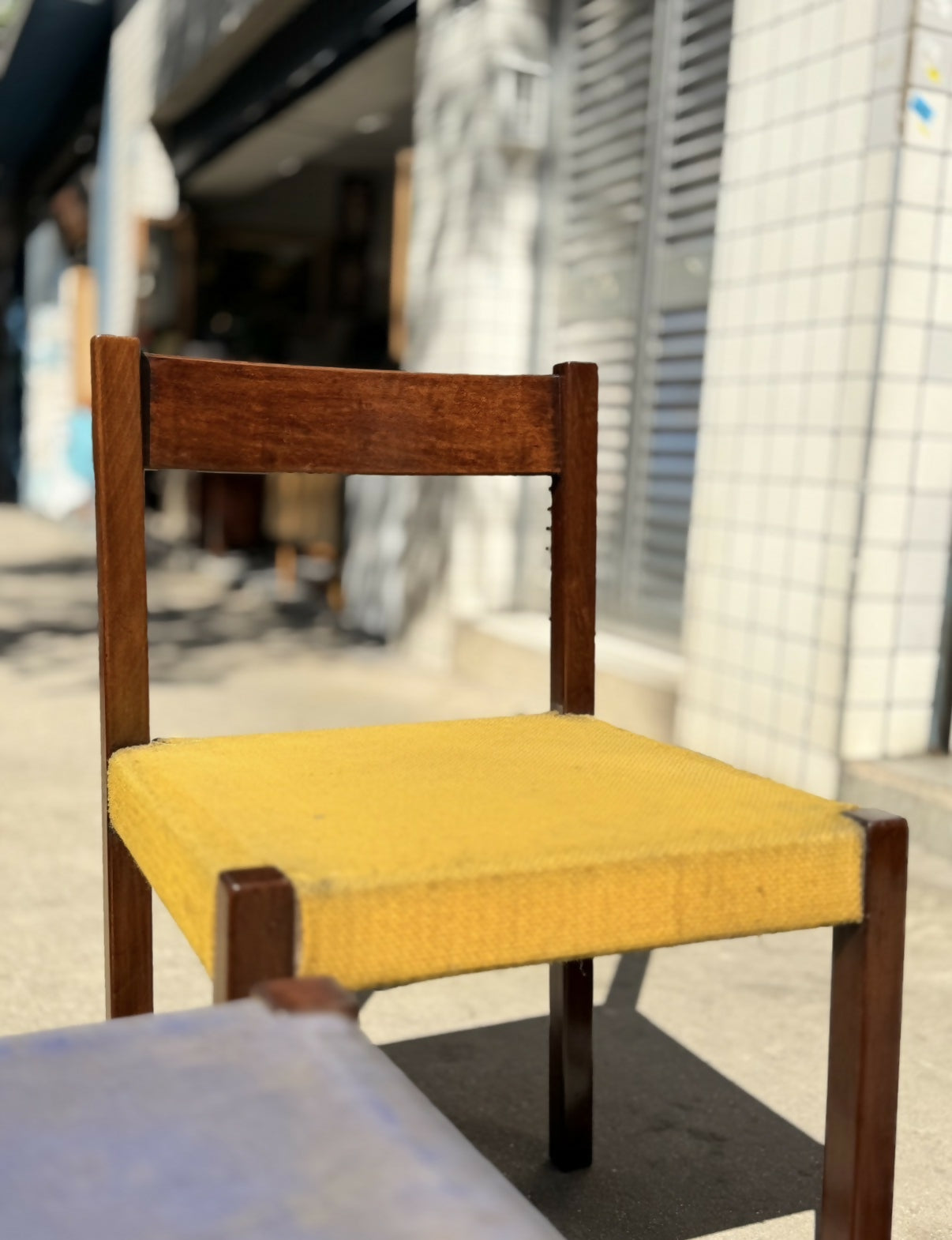 Conjunto de 4 cadeiras modernistas