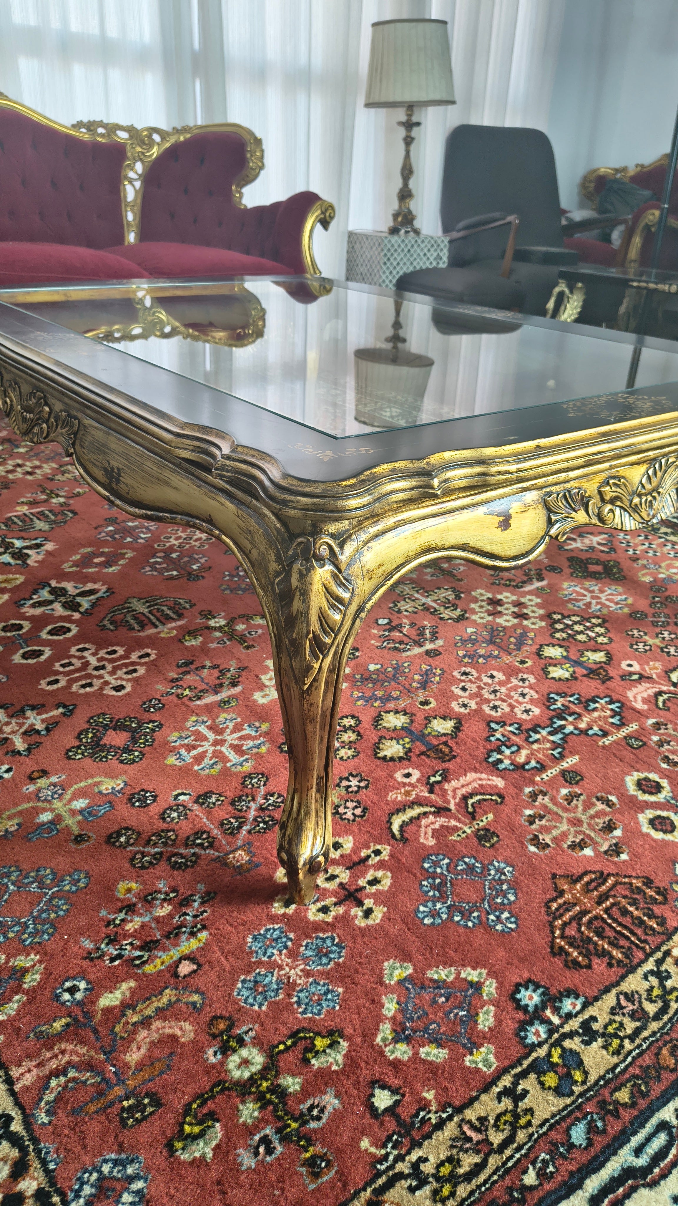 Mesa de Centro em madeira, folhas a ouro e vidro