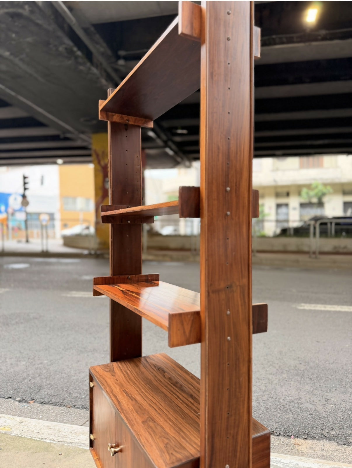 Estante coluna única