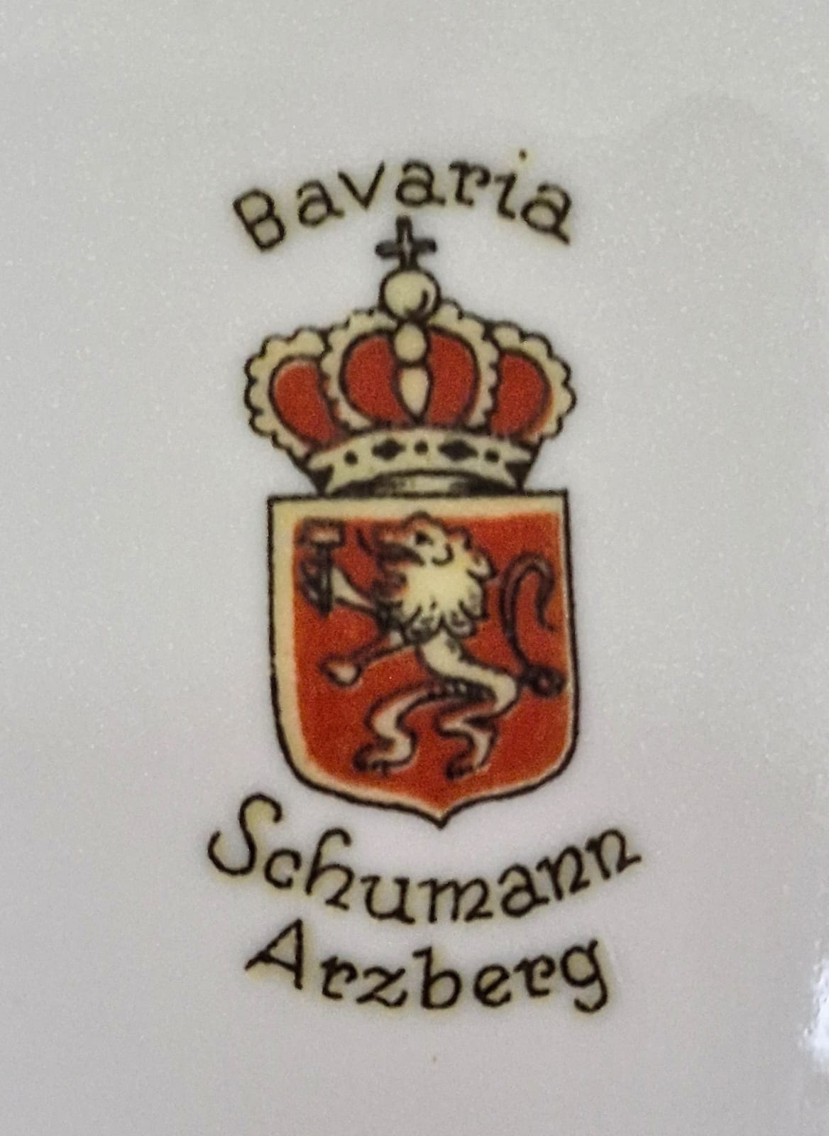 Fruteira em forma de bowl / tigela em porcelana alemã vintage fenestrada incrível e impecável,  em estado de vitrine,  Schumann Arzberg Bavaria.