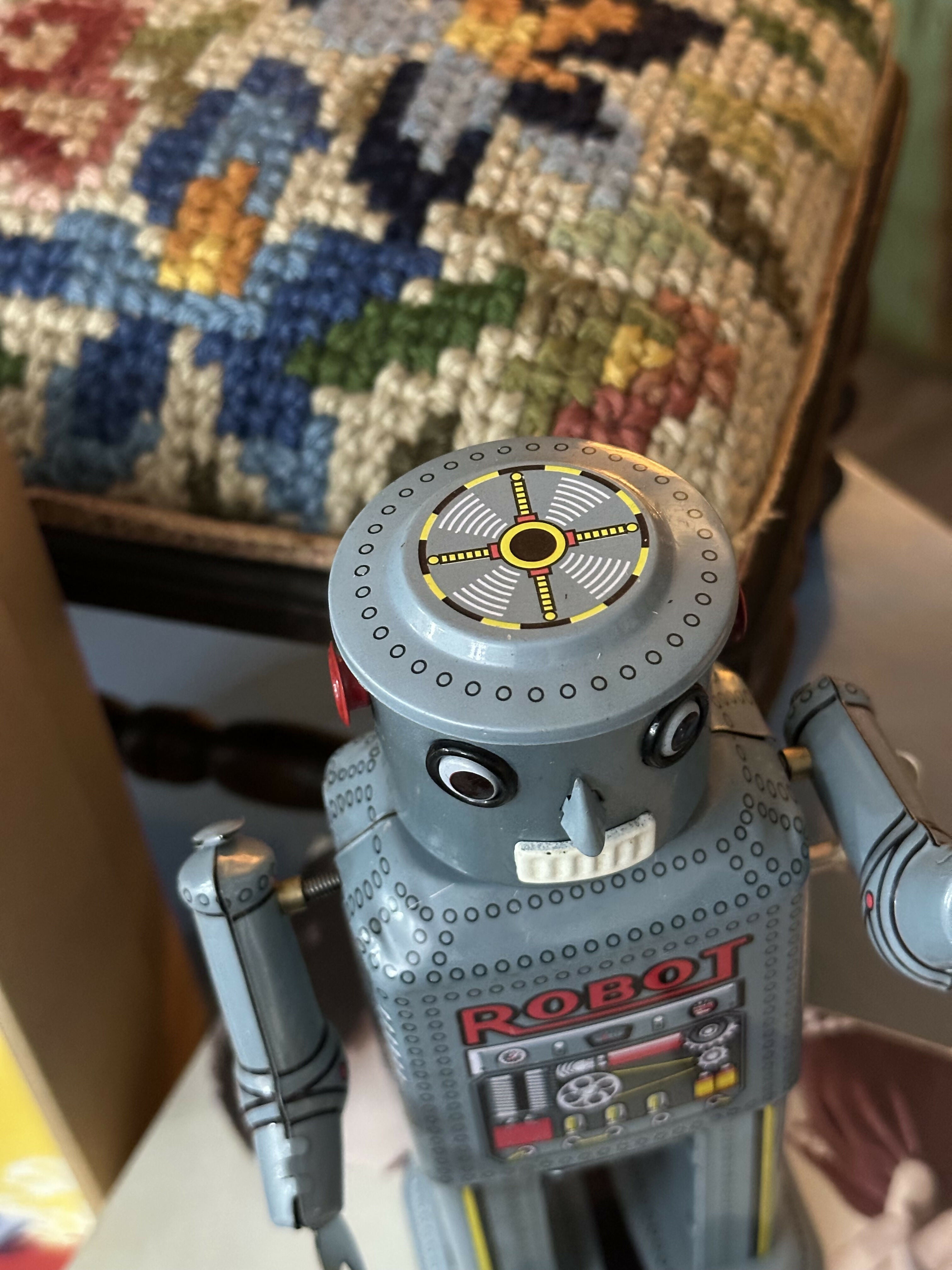 Vintage - funcionando - colecionador Réplica na época do robô de brinquedo de lata -Schylling Mechanical Robot MS646
