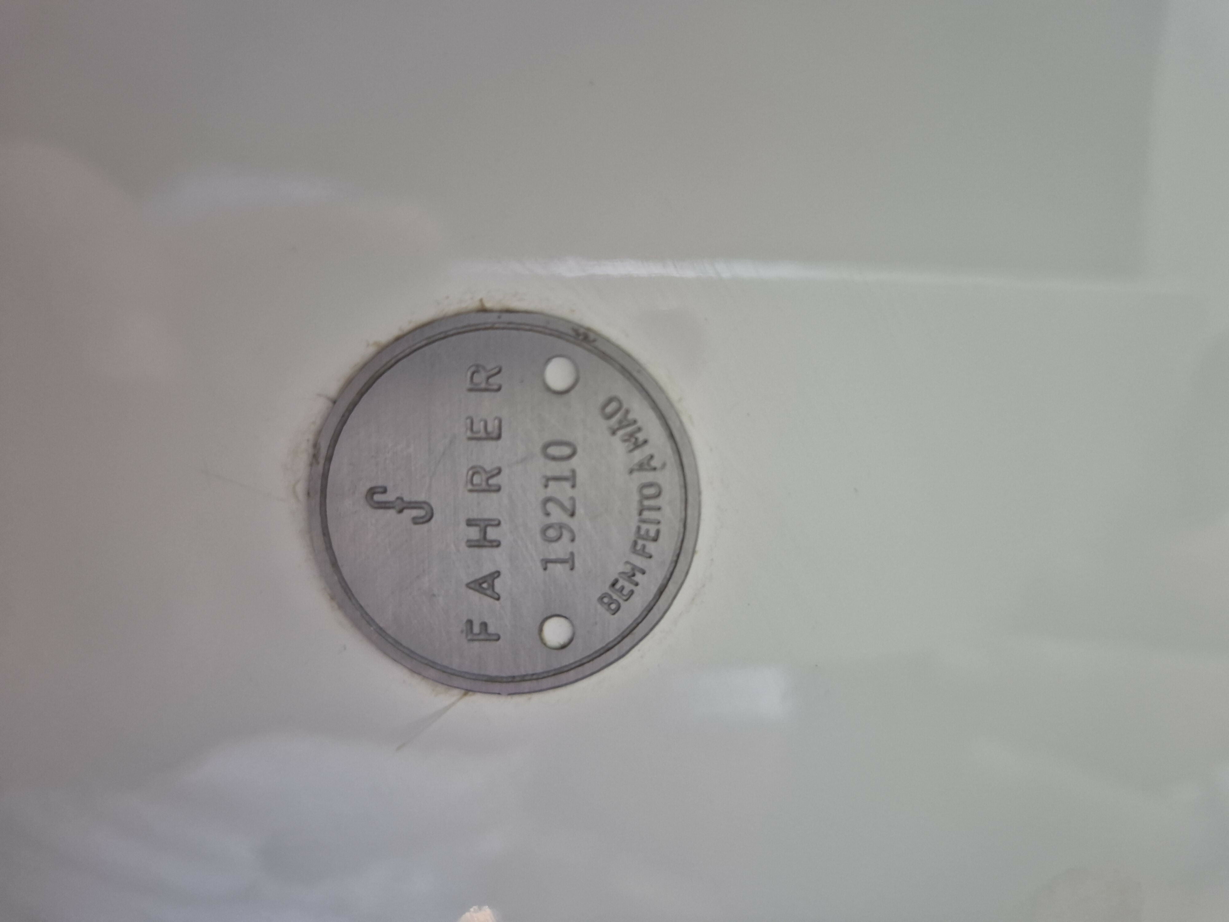 Par de poltronas Slick de Sergio Fahrer