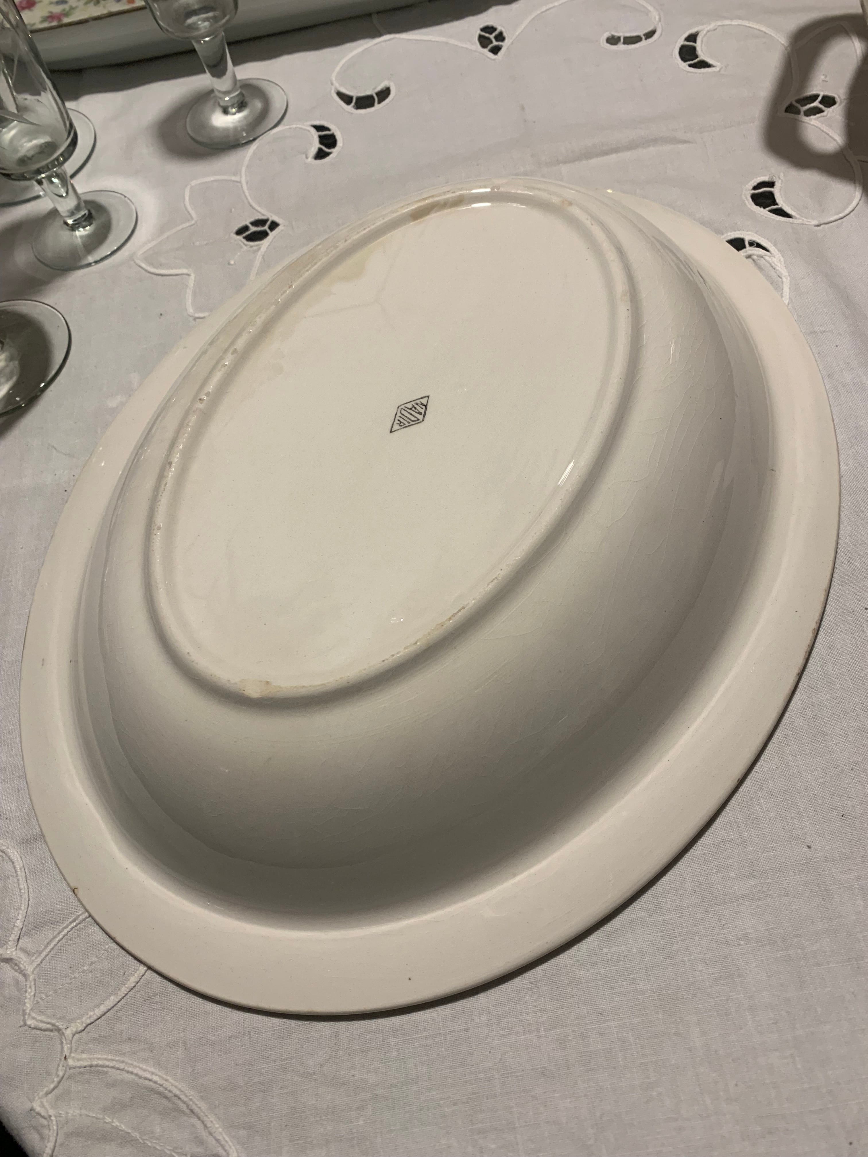 Antiga travessa em porcelana Nadir