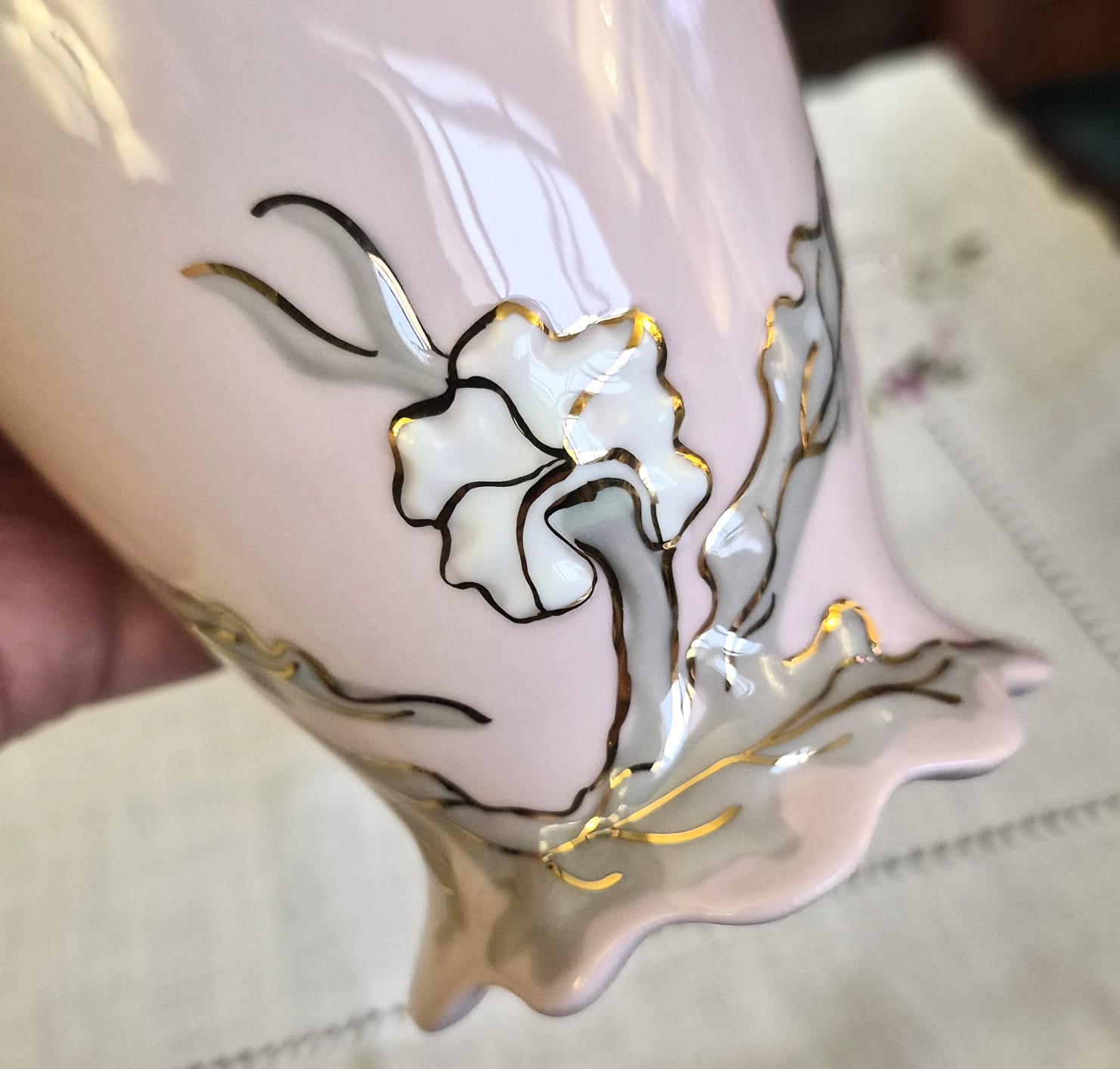 Vasos / ânforas, maravilhosos, em raríssima porcelana rosa tcheca produzida pela tradicional e chiquíssima manufatura Haas &amp; CzJzek