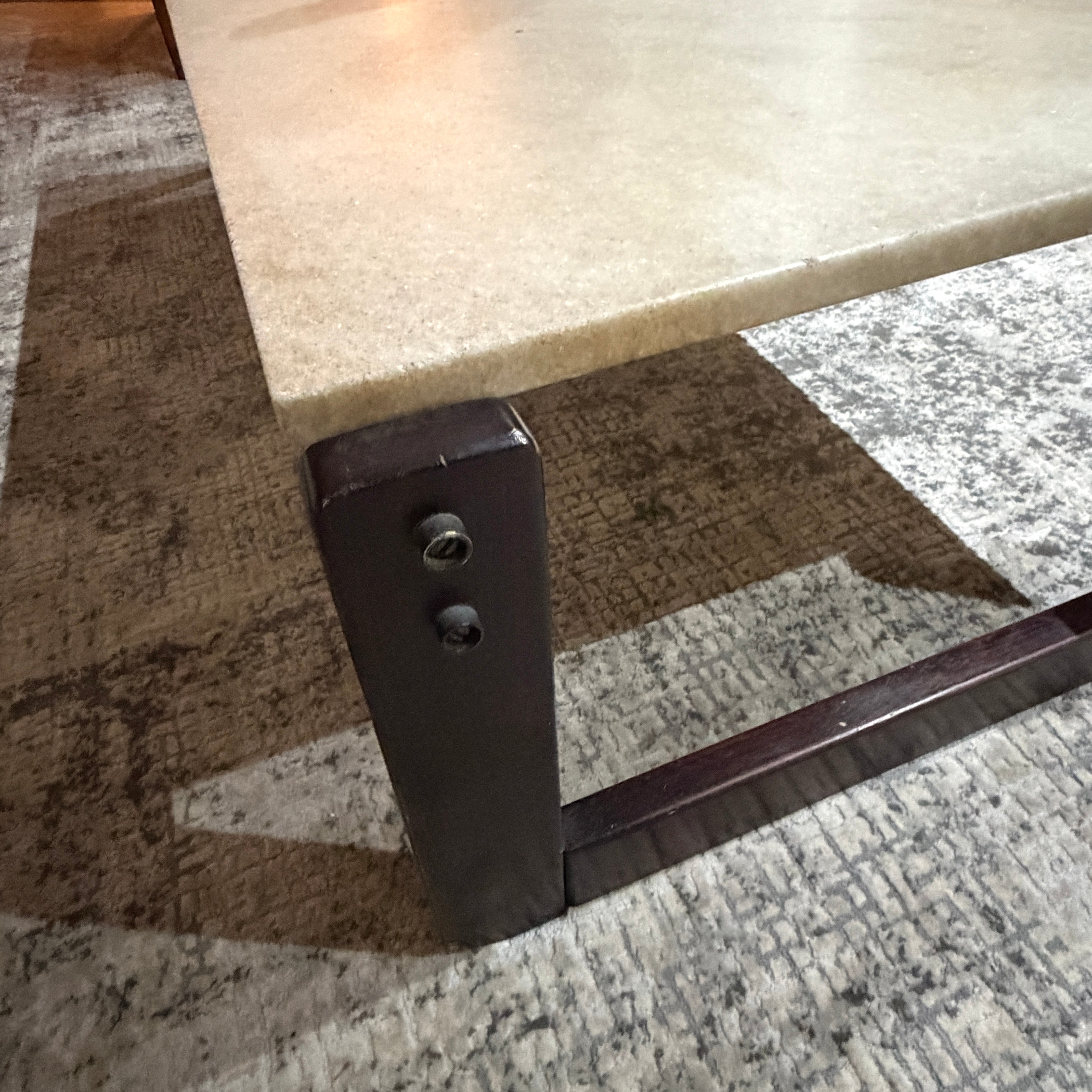 Mesa de centro retangular Percival Lafer anos 70 em madeira nobre e tampo de mármore