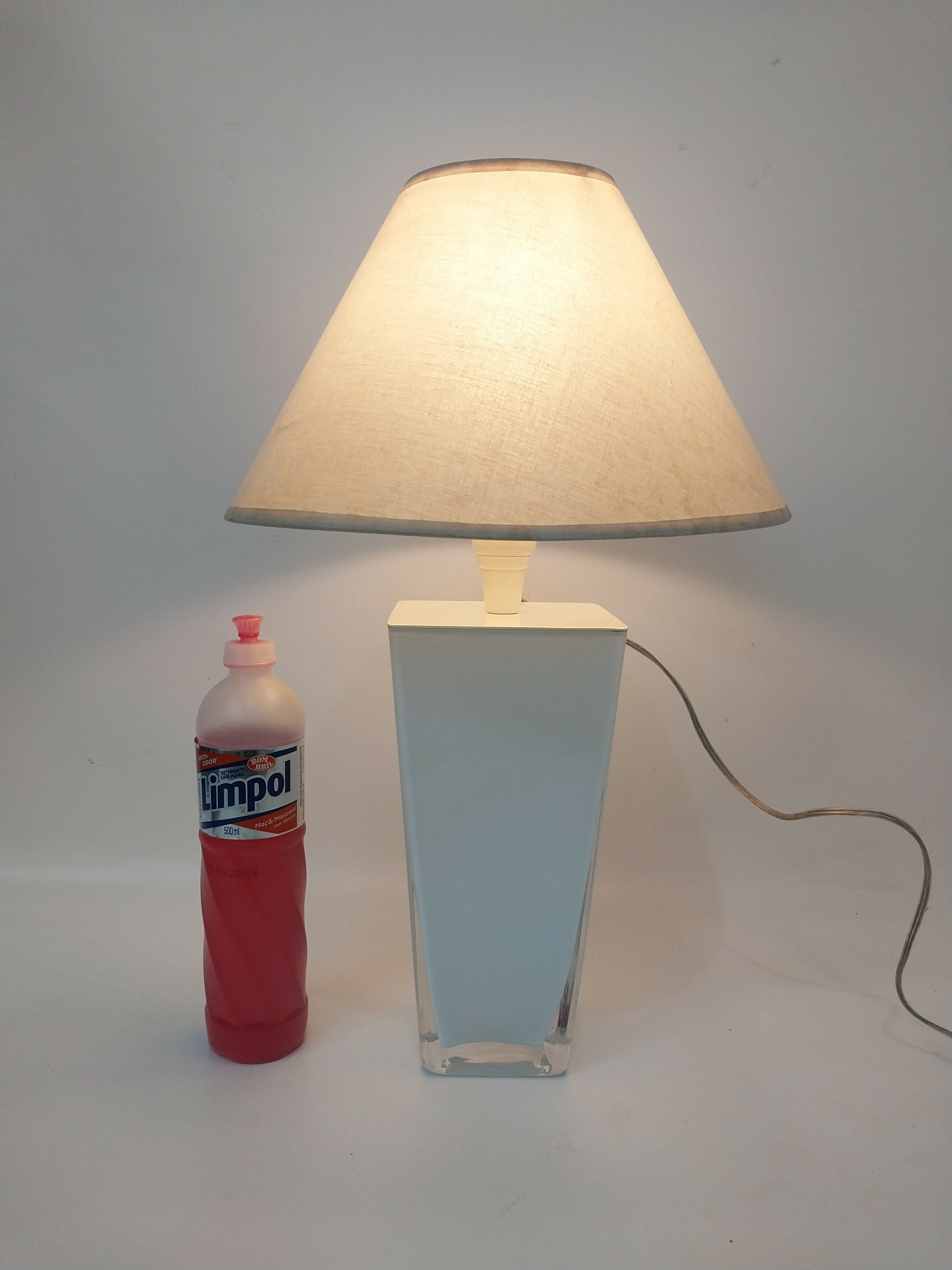 Abajur Design em Vidro