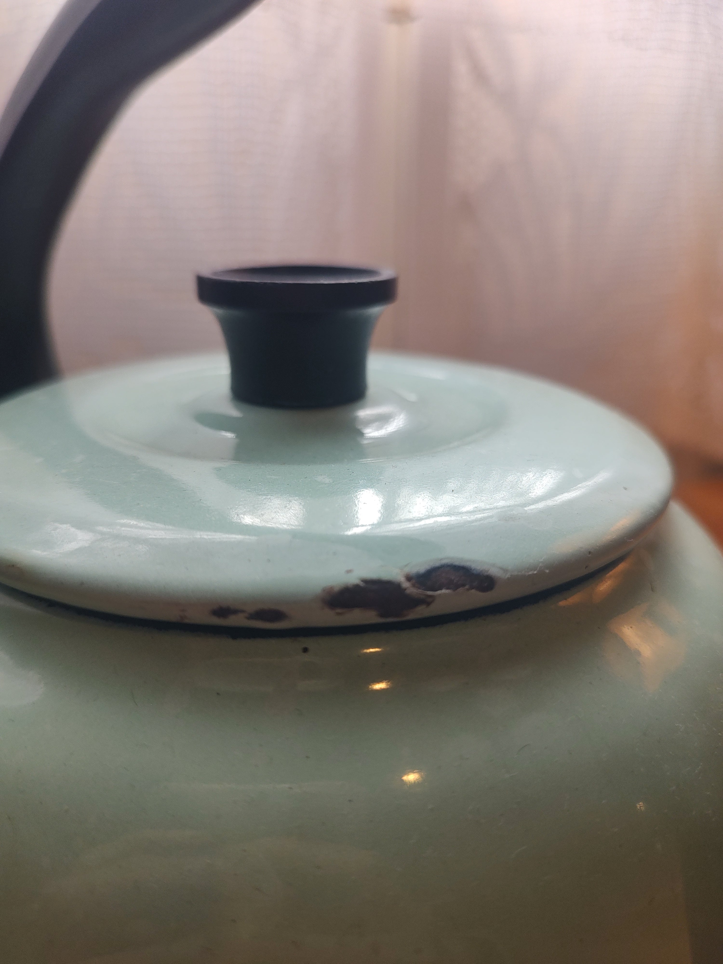 Antiga e Maravilhosa Chaleira em Ágata verde água