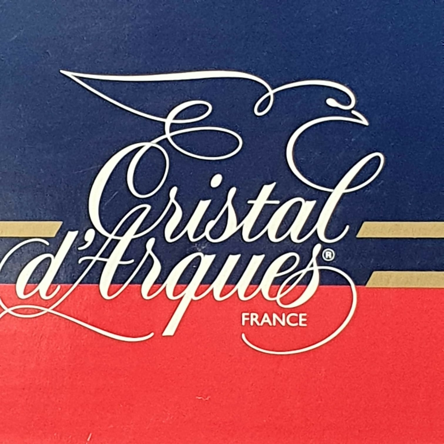 Conjunto de 6 taças para espumantes Cristal D´Arques. Sem uso. Na caixa.