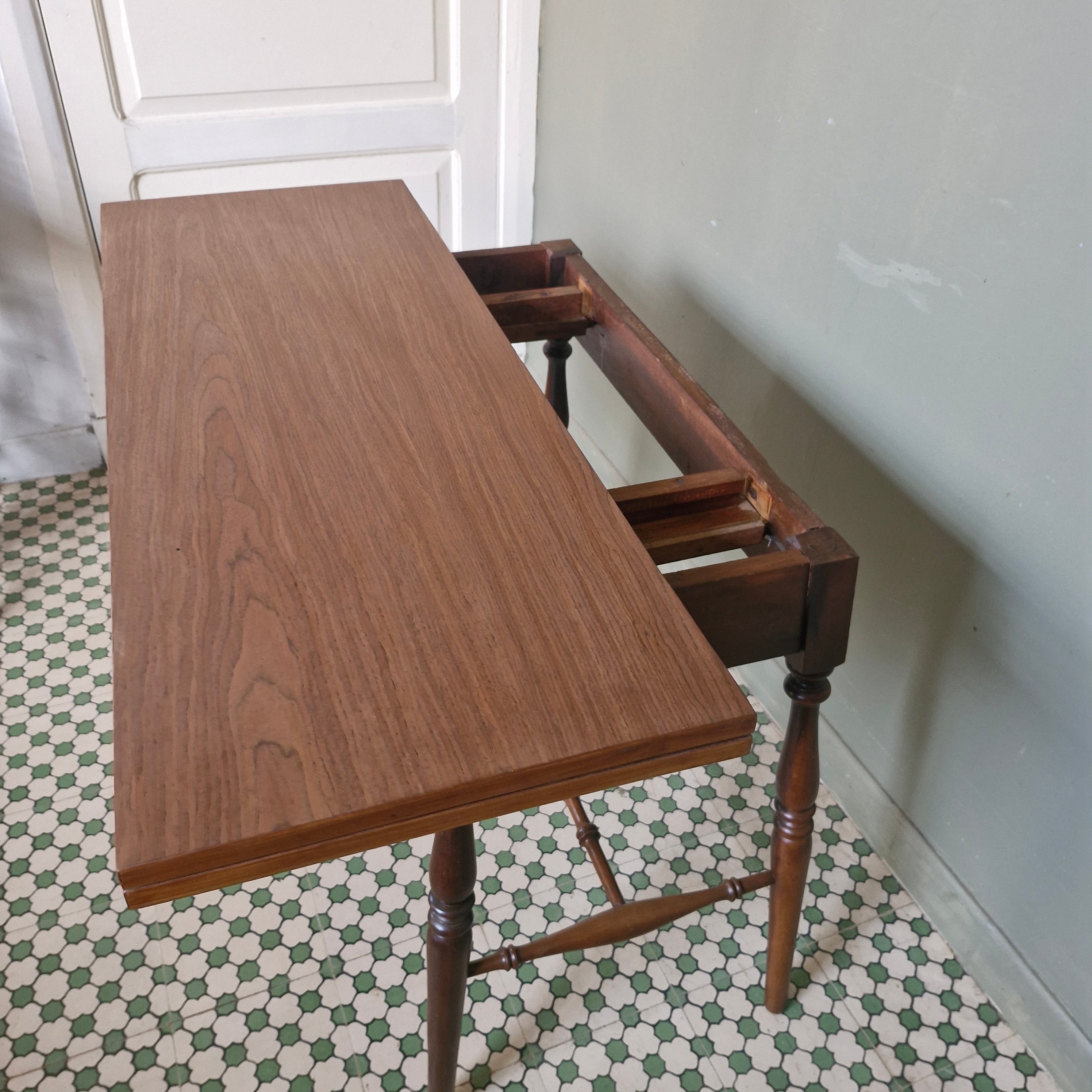 Mesa / Aparador reversivel estilo Inglês