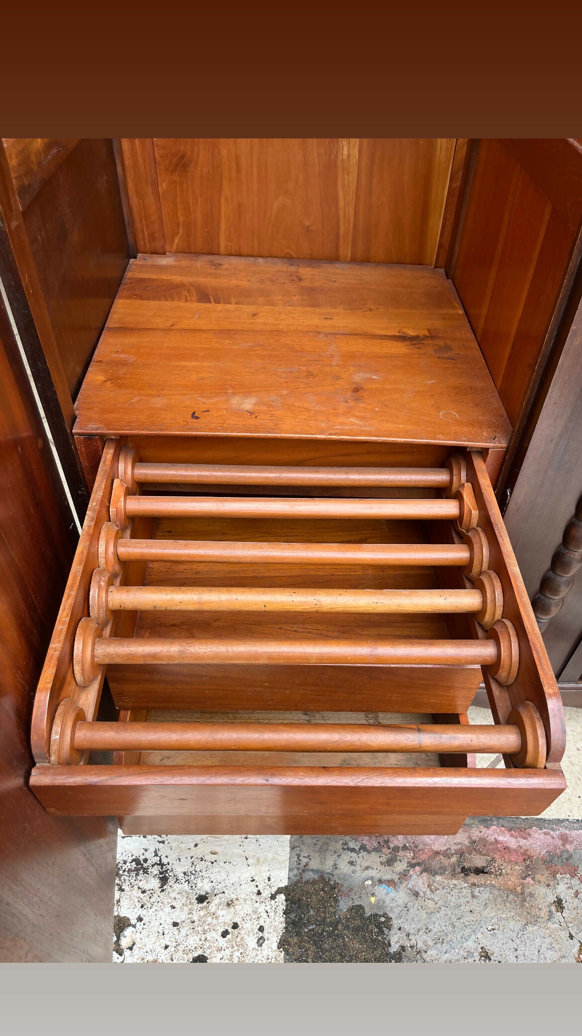 GUARDA ROUPA DE SOLTEIRO ANTIGO SUPER RESISTENTE