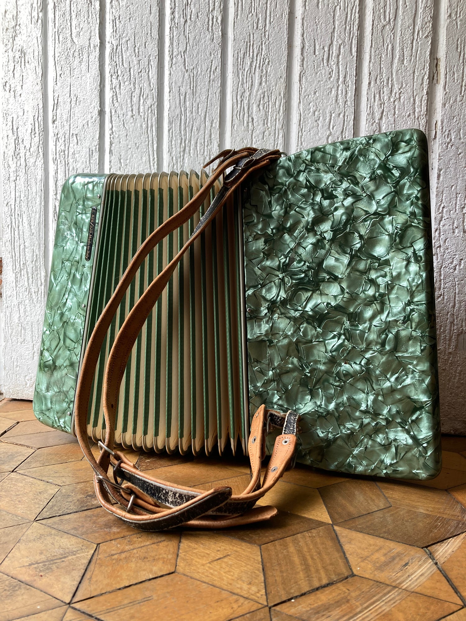 Acordeon Scandalli 80 baixos verde
