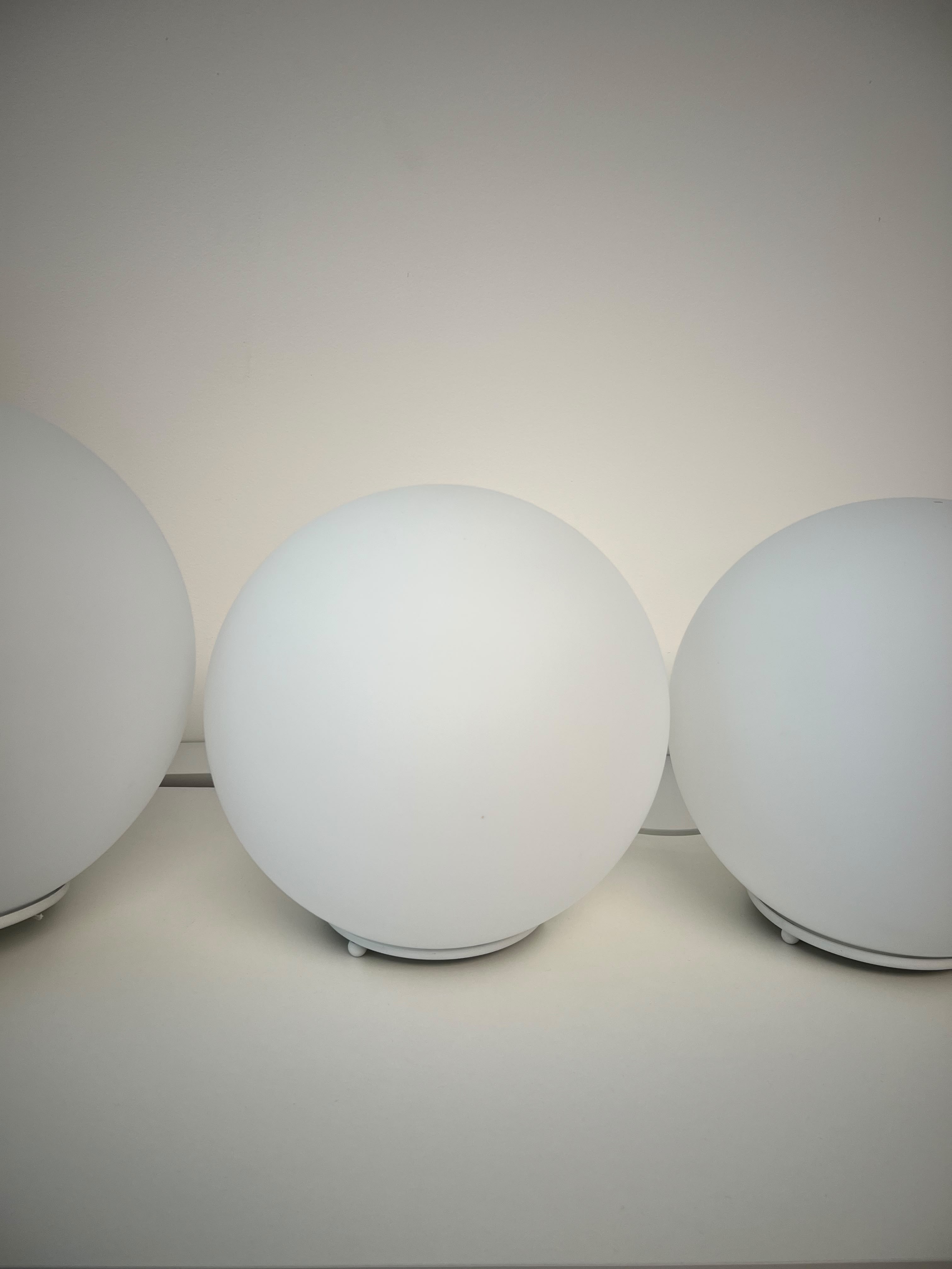 LUMINARIA DE MESA GOLDENART M755-30 GLOBO 30X30X30