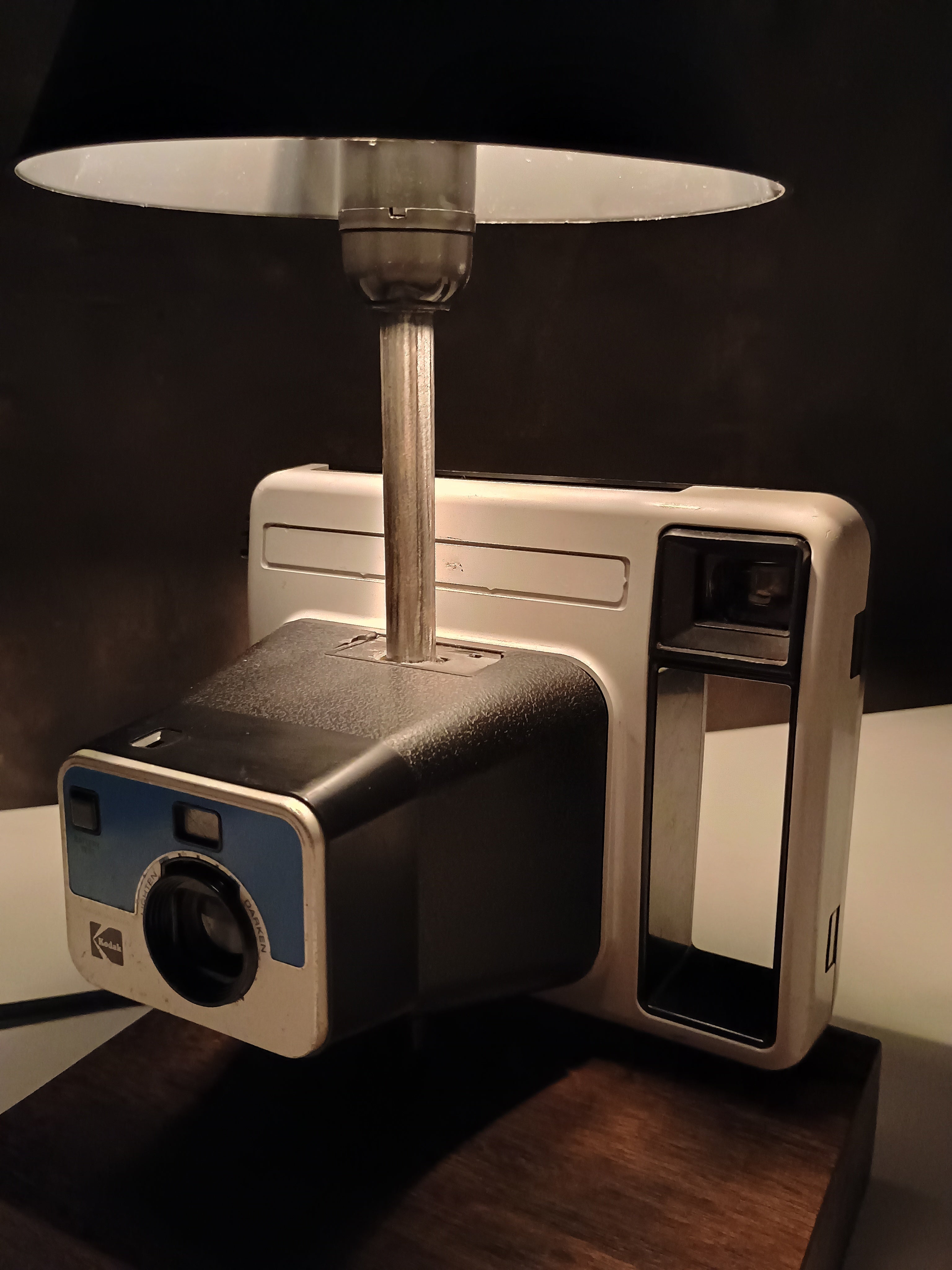 Luminária Kodak Instantânea