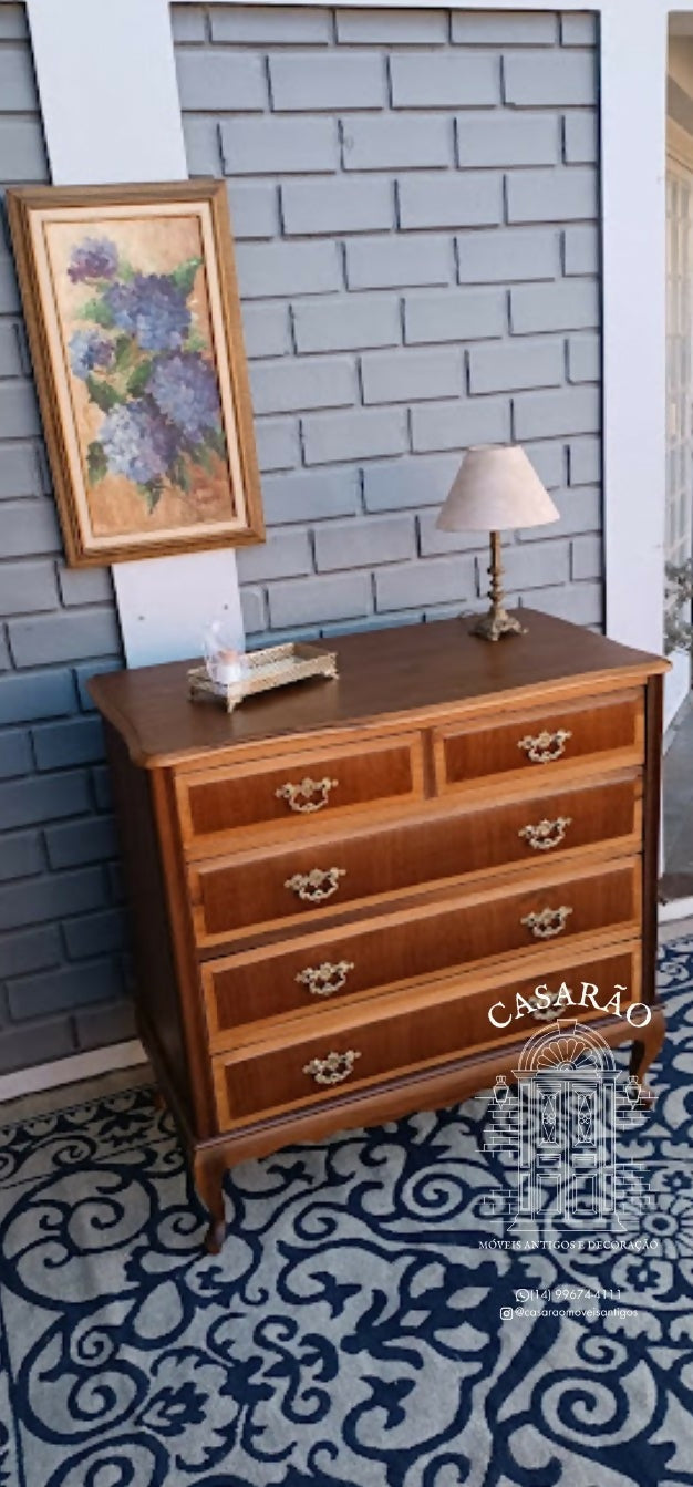 Cômoda provençal em imbuia (restaurada)