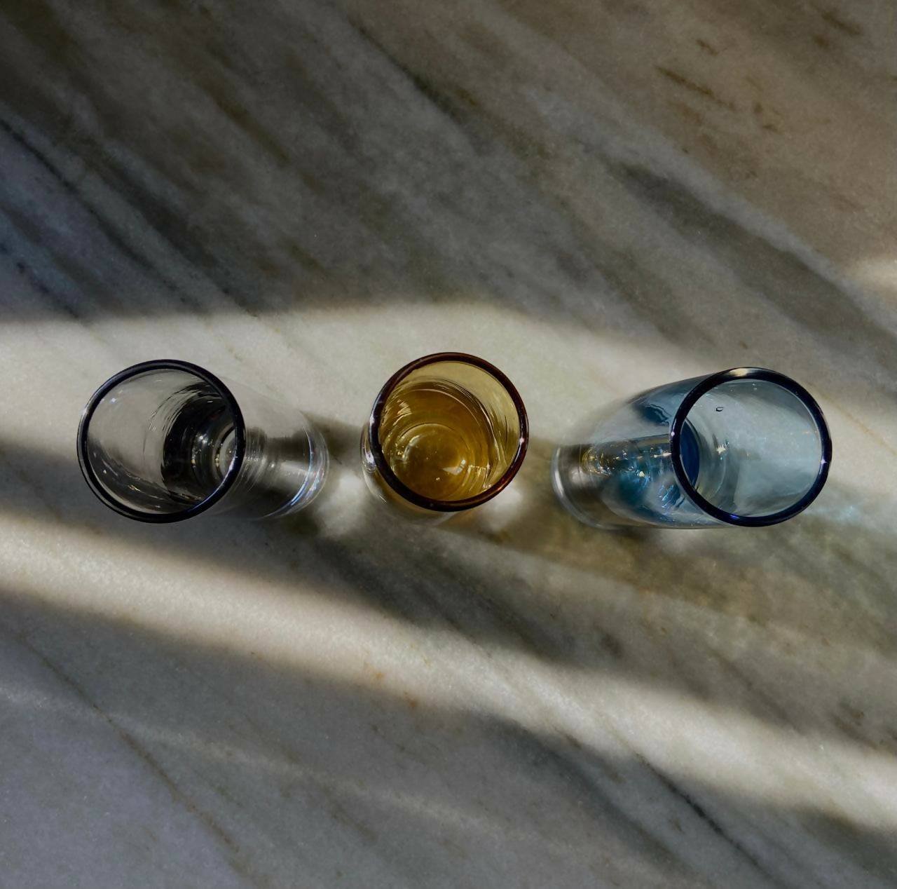 Conjunto de 3 mini vasos em vidro maciço (DMCPS_073)