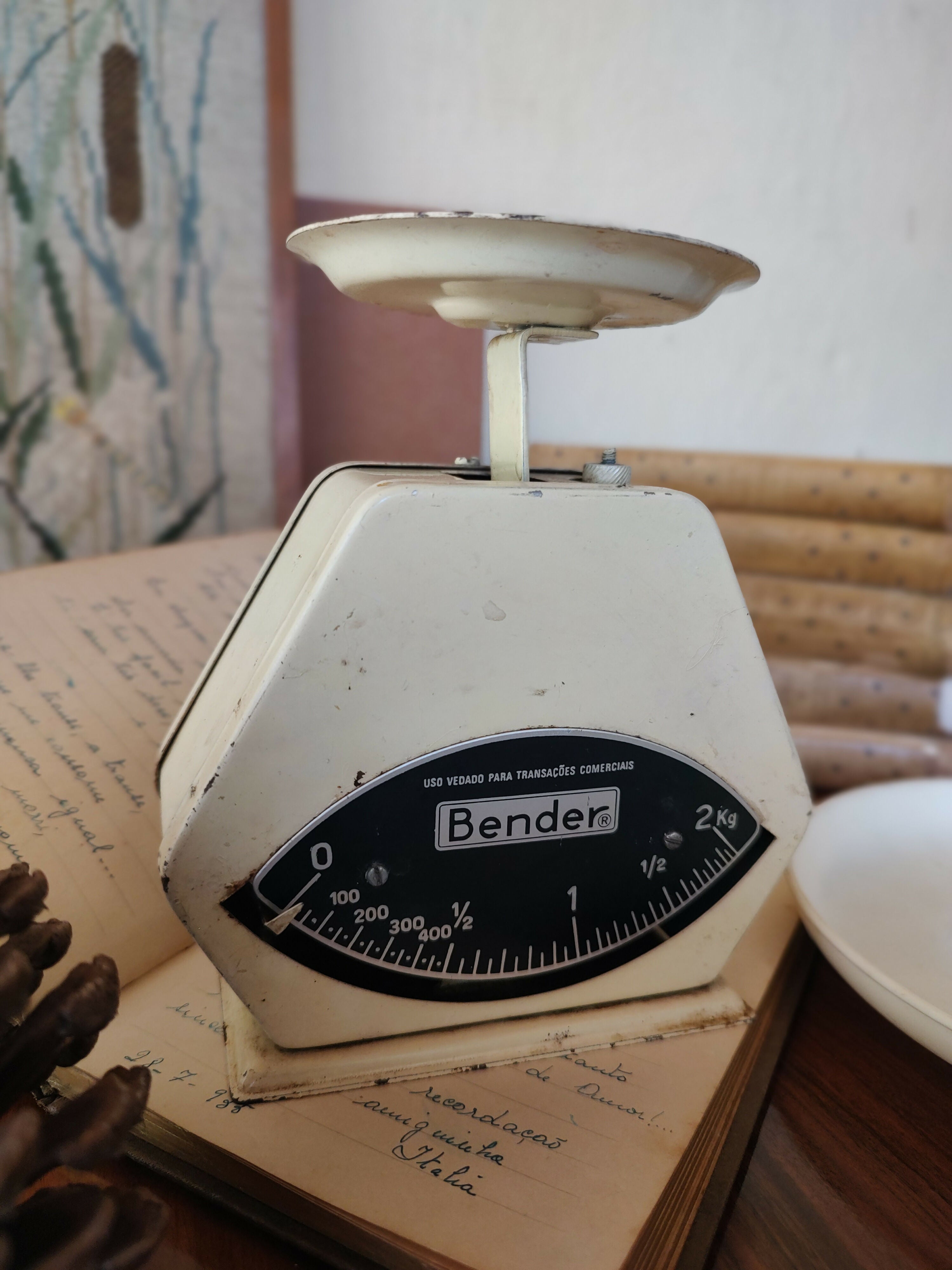 Antiga Balança Bender creme (funcionando!)